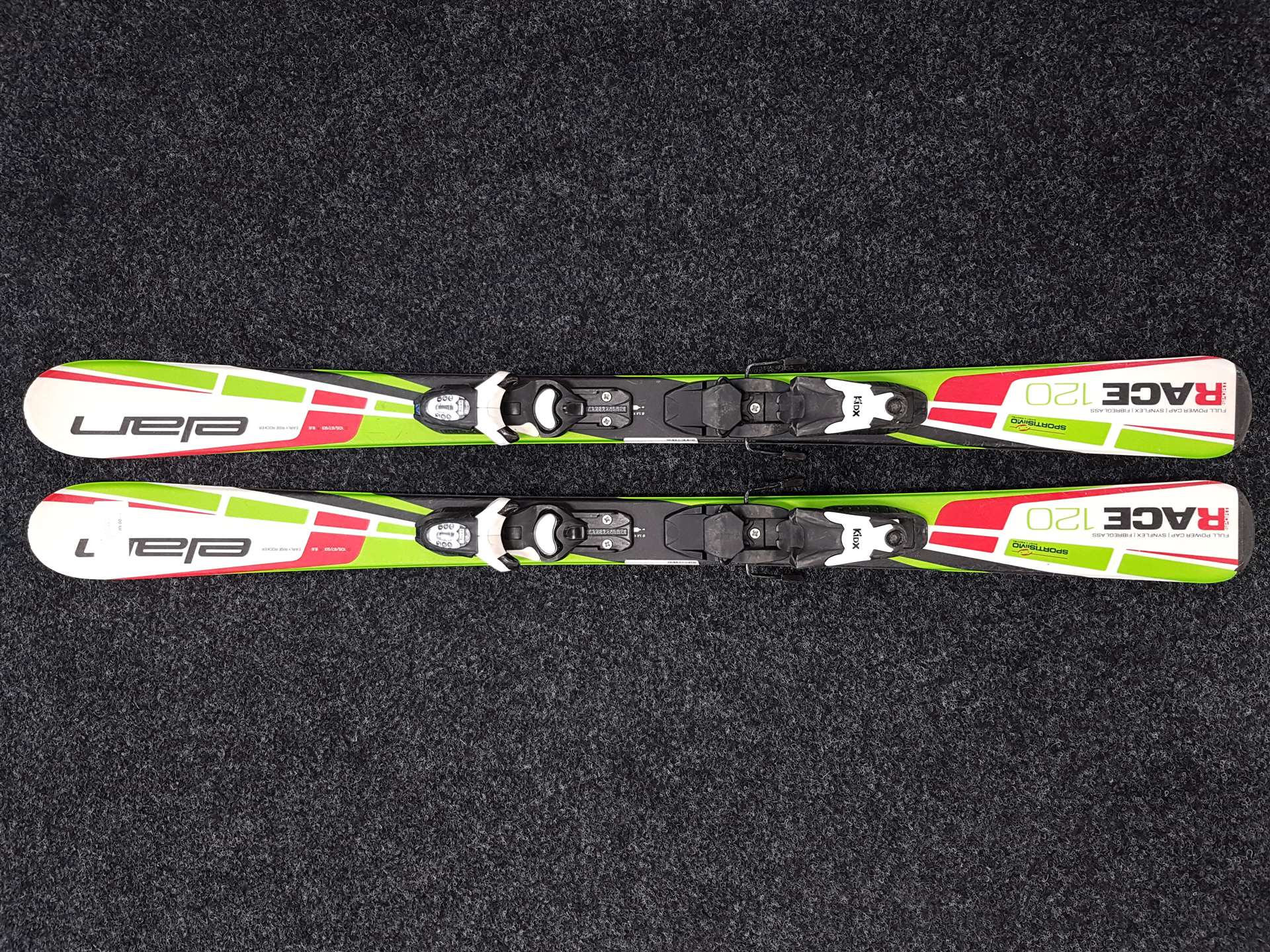 Schiuri Elan Sport Race folosite + legături Look Kidx 4.5