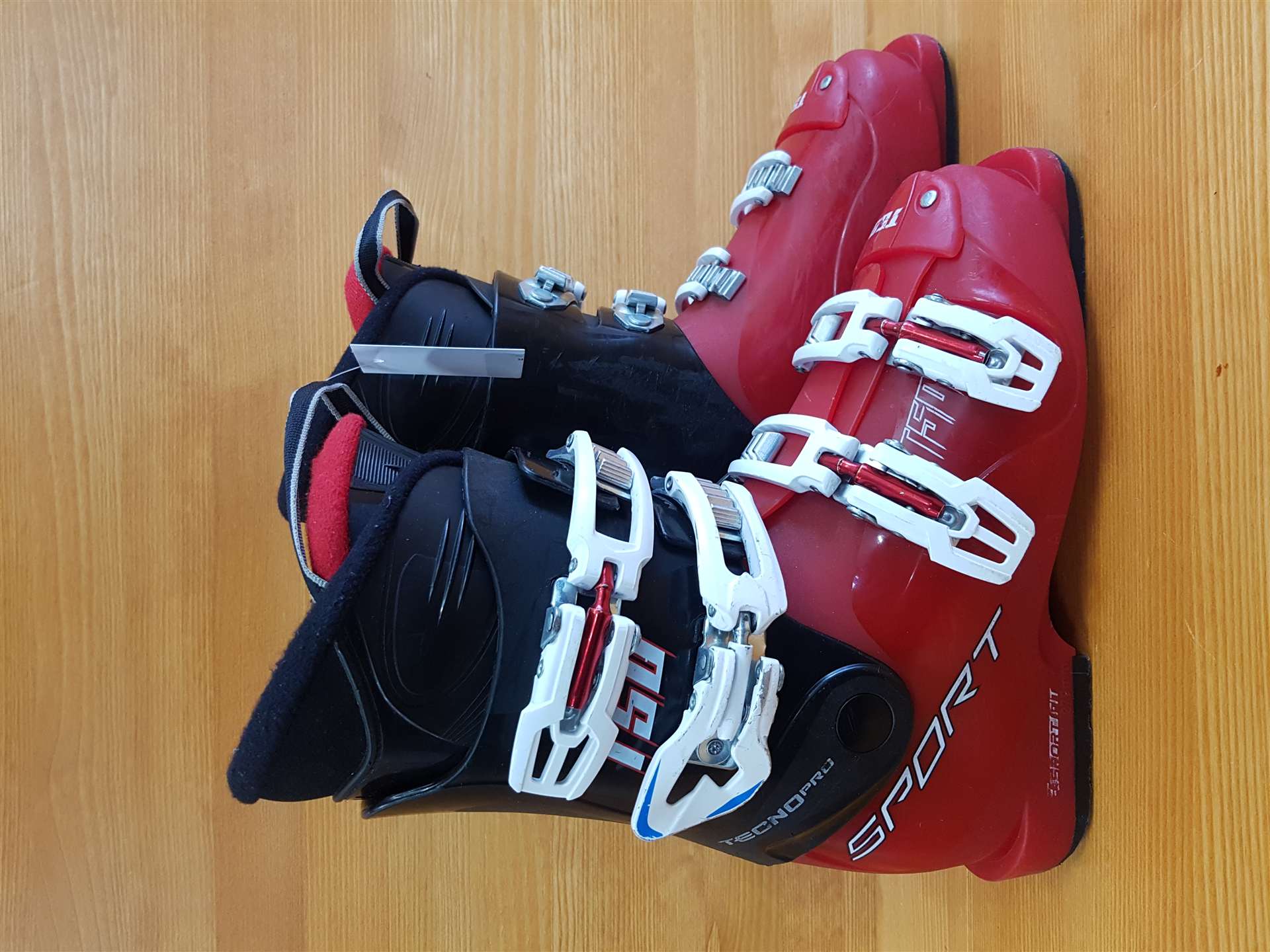 Clăpari de schi TECNOPRO Sport T50 second-hand