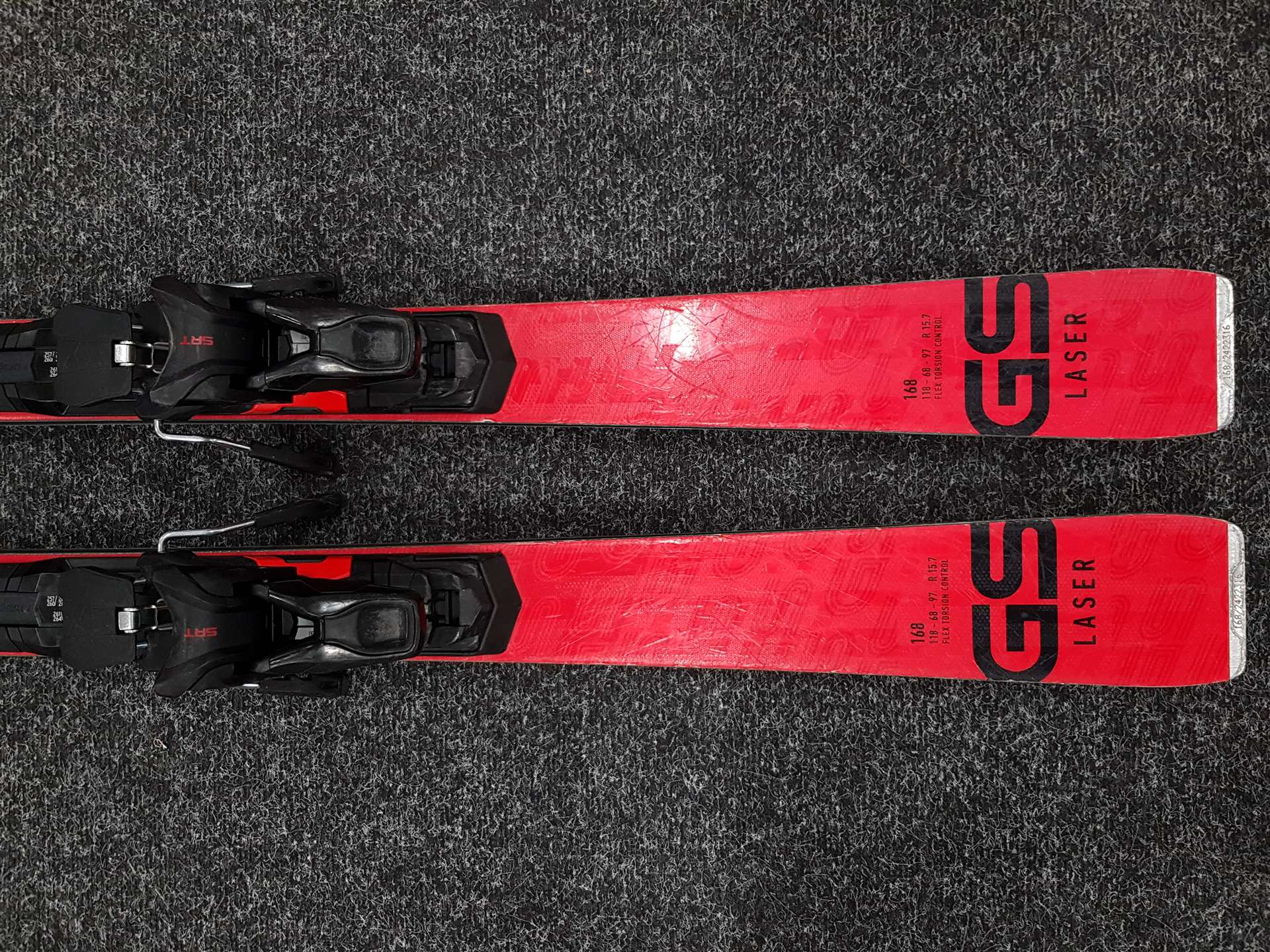 Schiuri STOCKLI Laser GS World Cup folosite