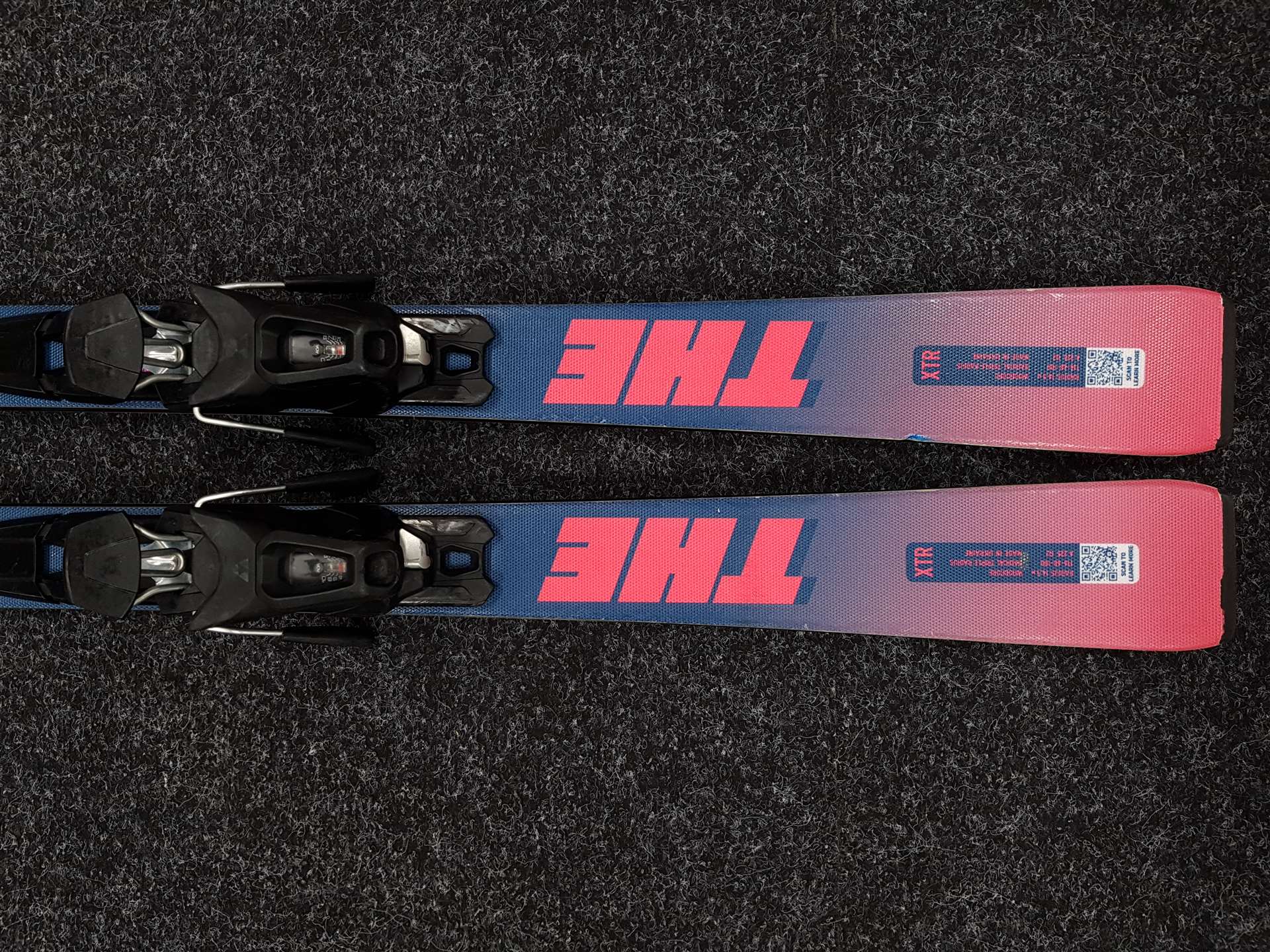 Gebrauchte FISCHER The Curv Ski + Fischer RS 10 Bindungen