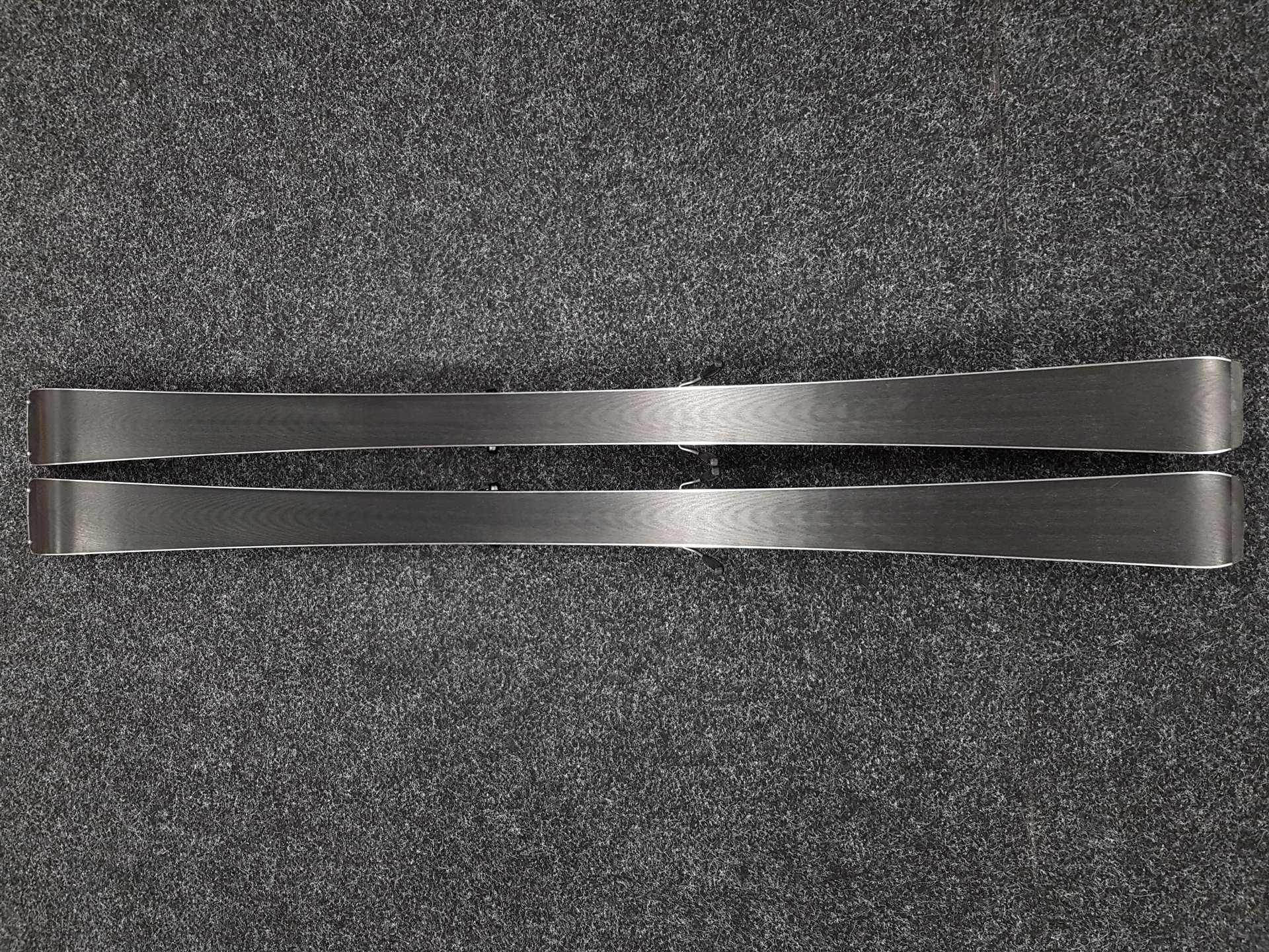 Gebrauchte FISCHER The Curv Ski + Fischer RS 10 Bindungen