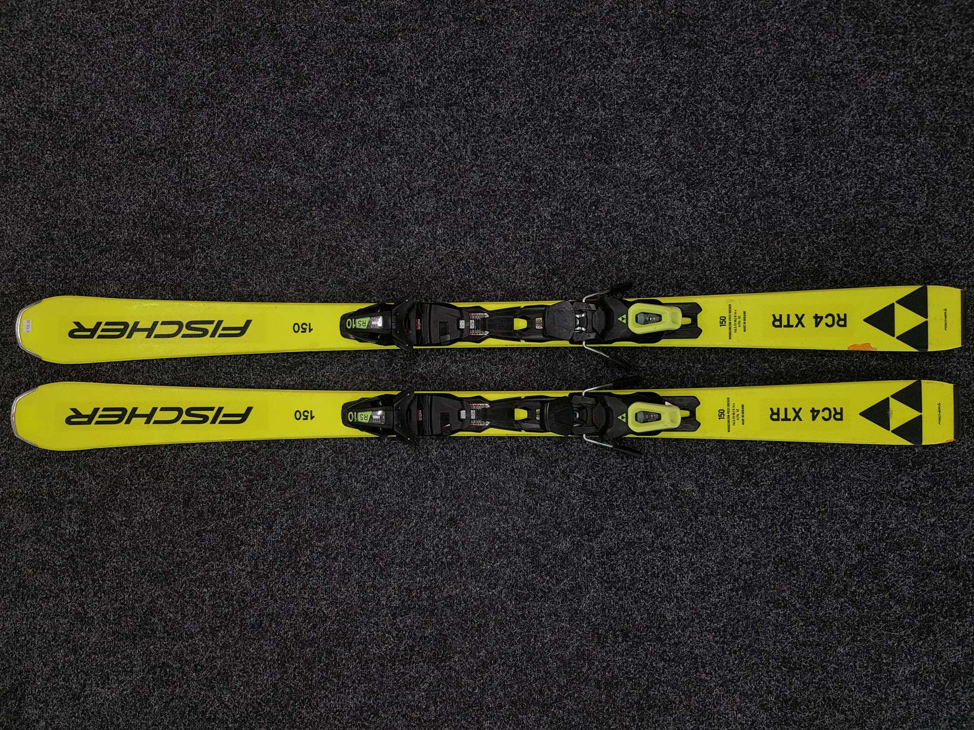 Bazárové lyže FISCHER RC4 XTR