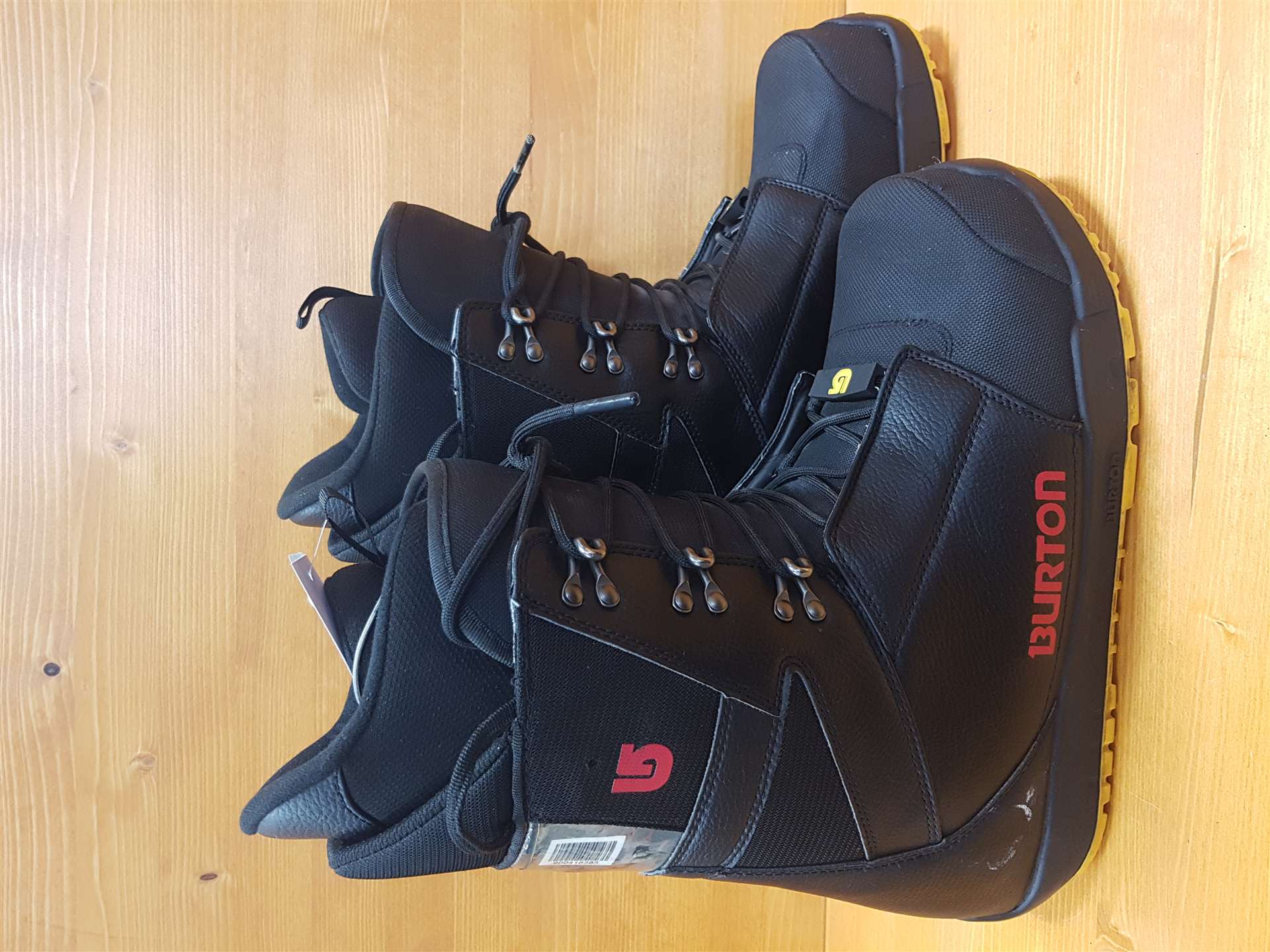 Ghete de snowboard BURTON Progression folosite