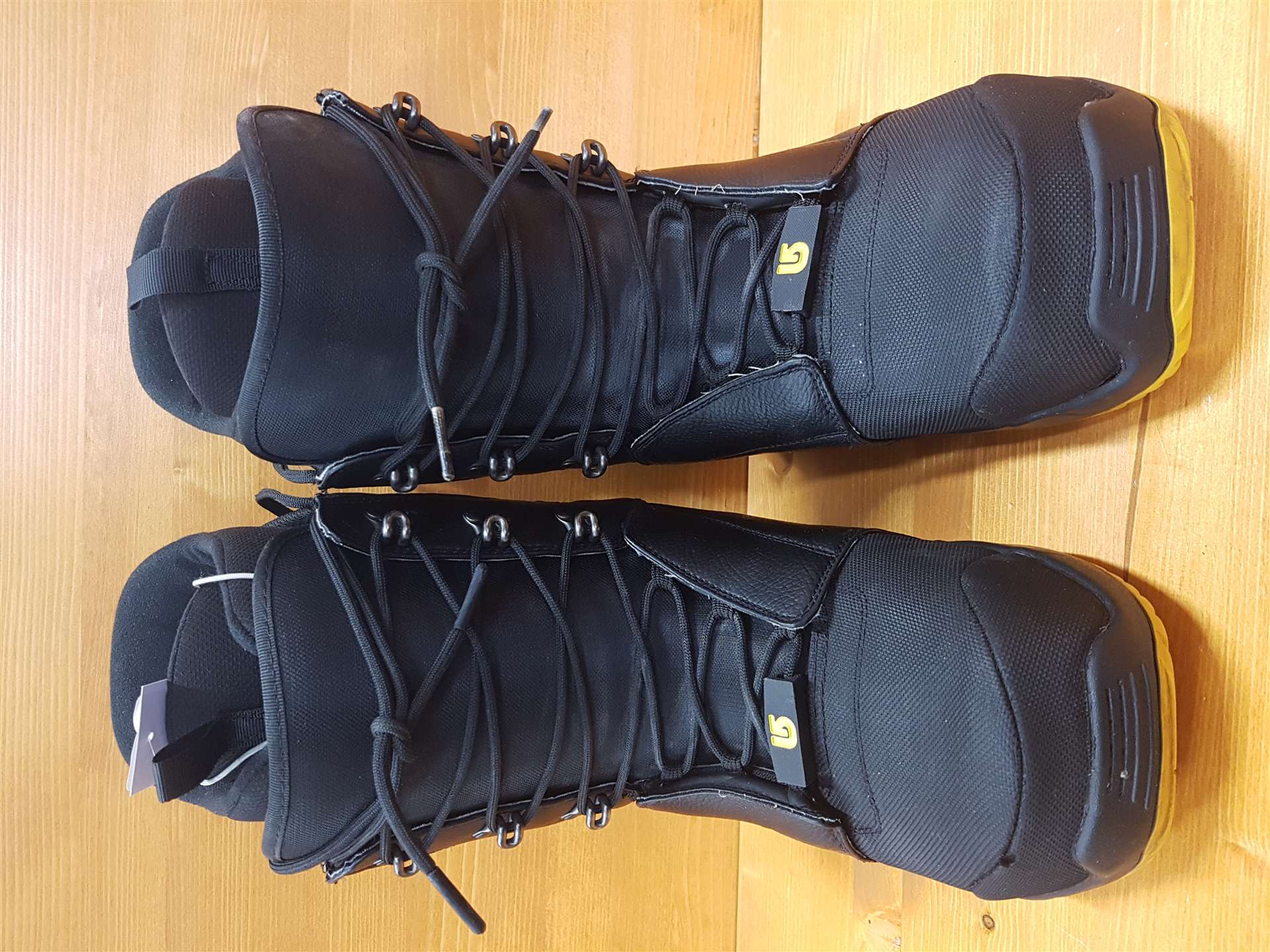 Ghete de snowboard BURTON Progression folosite