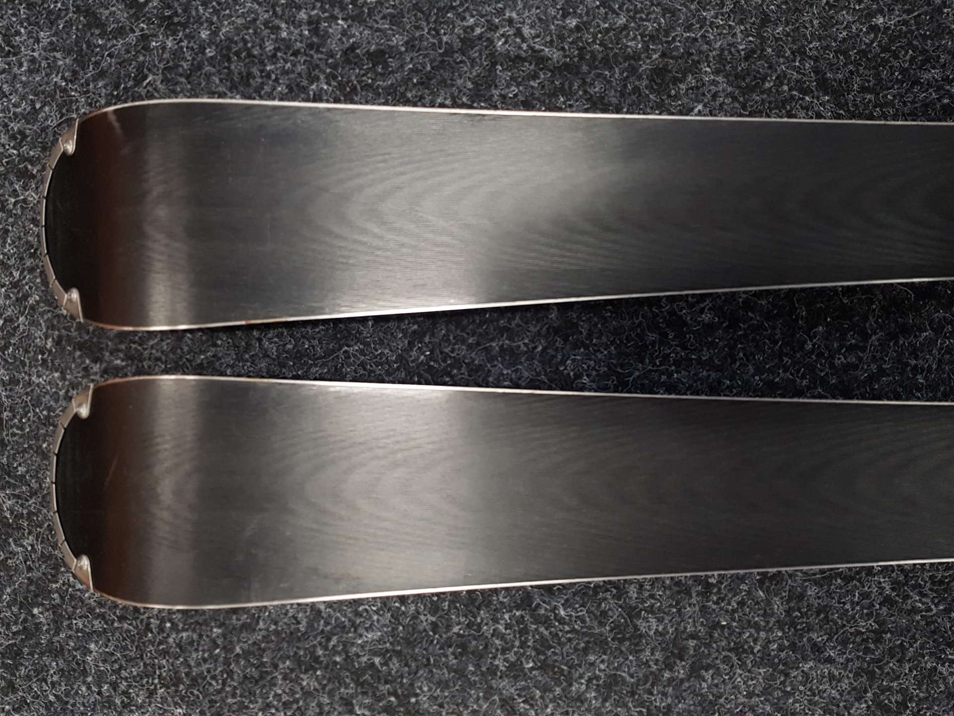 Skis ATOMIC REDSTER SC d'occasion + fixations Atomic10