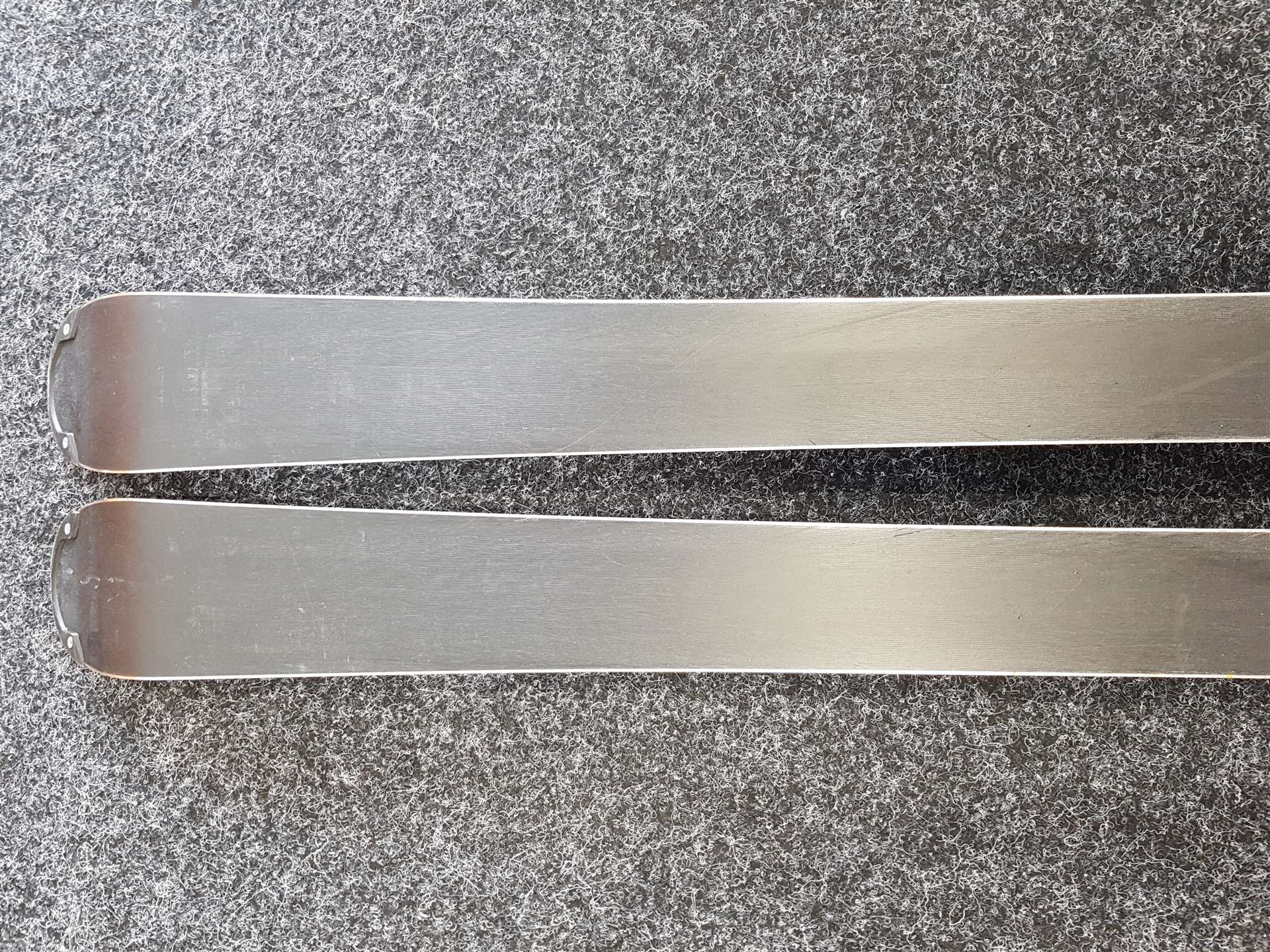 Rabljene smuči VOLKL Racetiger GS + vezi Marker 4.5