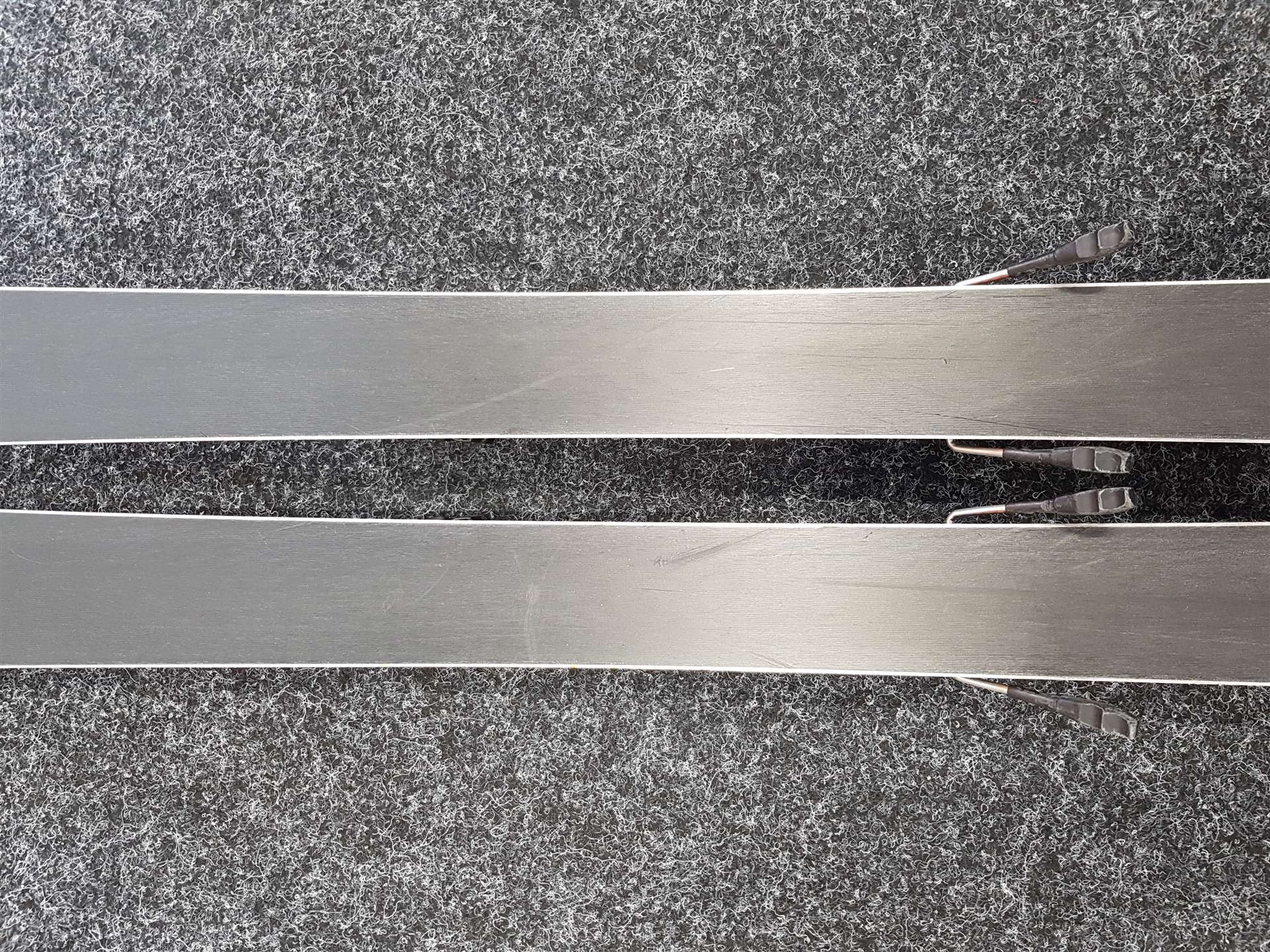 Rabljene smuči VOLKL Racetiger GS + vezi Marker 4.5