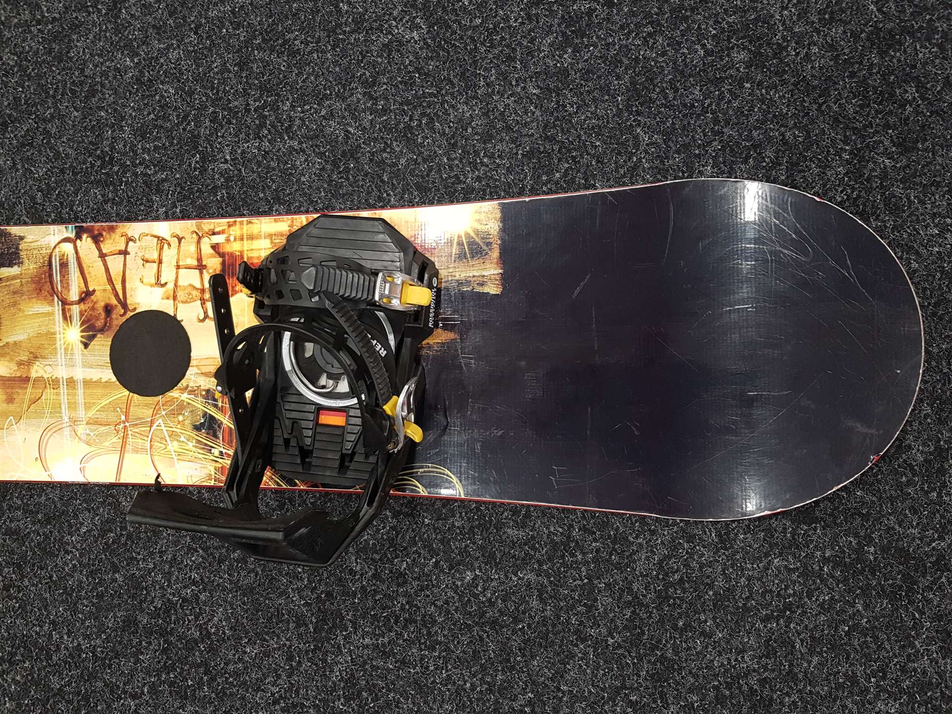 Gebrauchtes HEAD True 155 Snowboard + Rossignol Bindungen Größe M/L