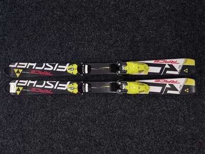 Gebruikte FISCHER Race kinderski's + Fischer FJ 4 bindingen