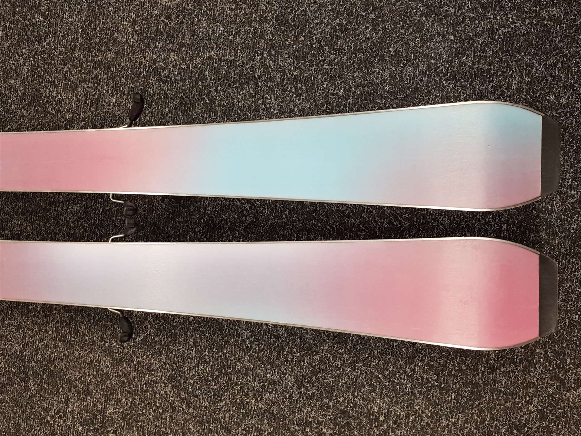 Gebrauchte Skier SPORTEN RDUMB