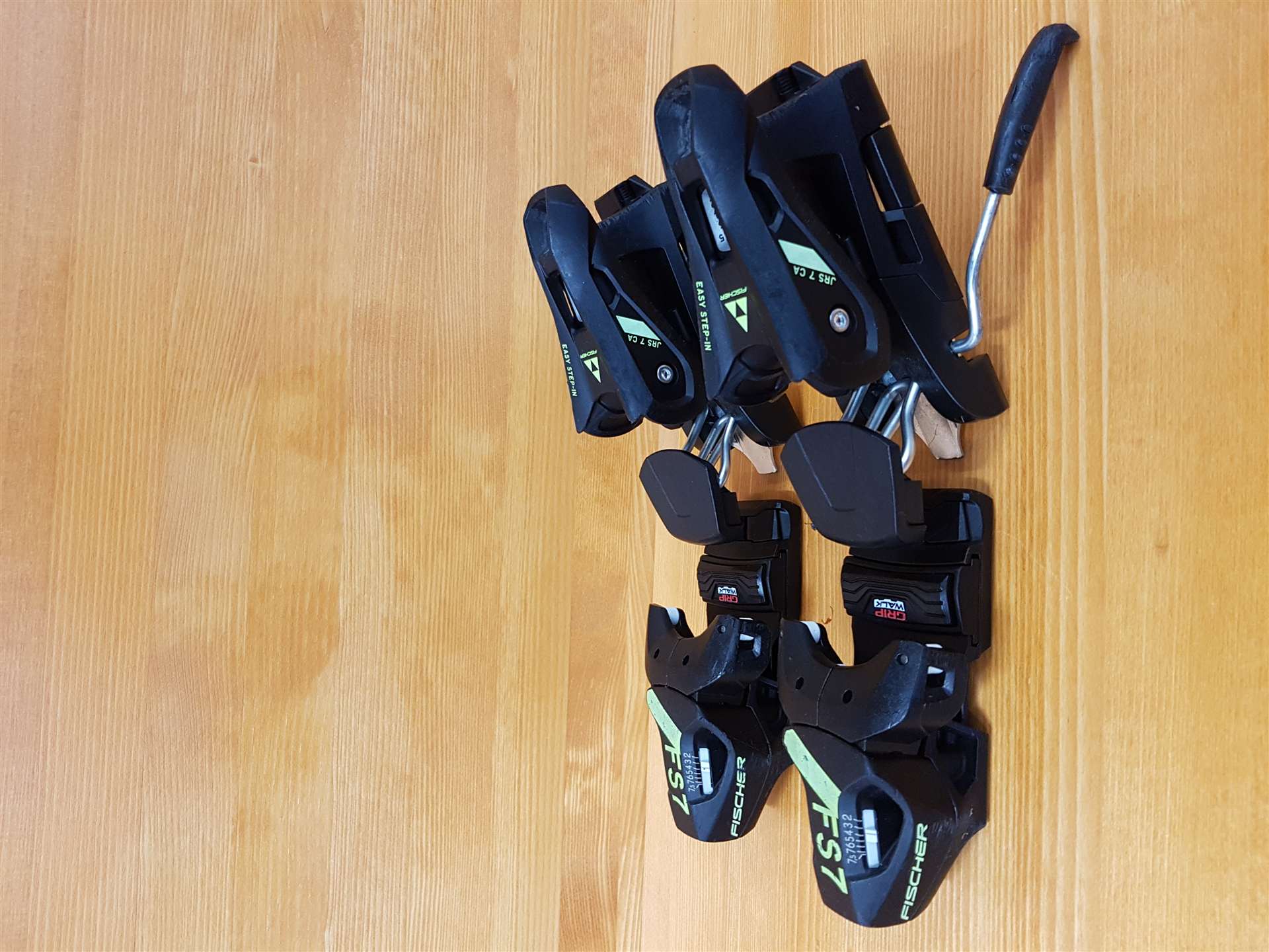 Použité viazanie Fischer FS7 (DIN 7,5)