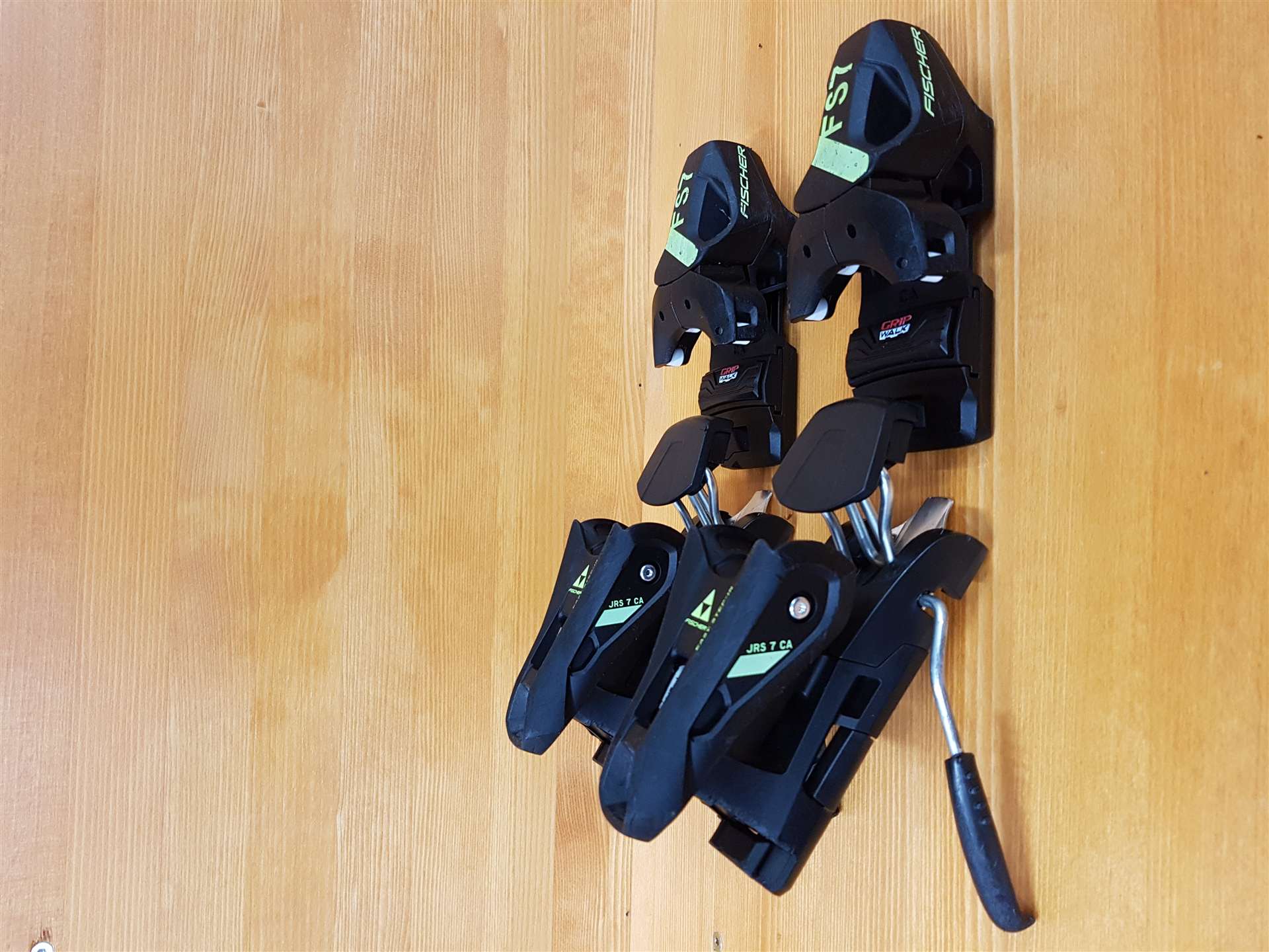 Použité viazanie Fischer FS7 (DIN 7,5)