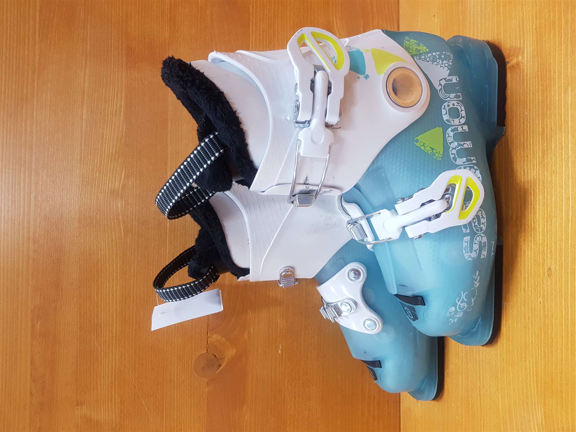 Chaussures de ski SALOMON T3 d'occasion