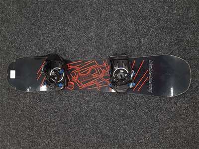Rabljeni snowboard SALOMON Le Villain + vezovi Rossignol veličina S/M