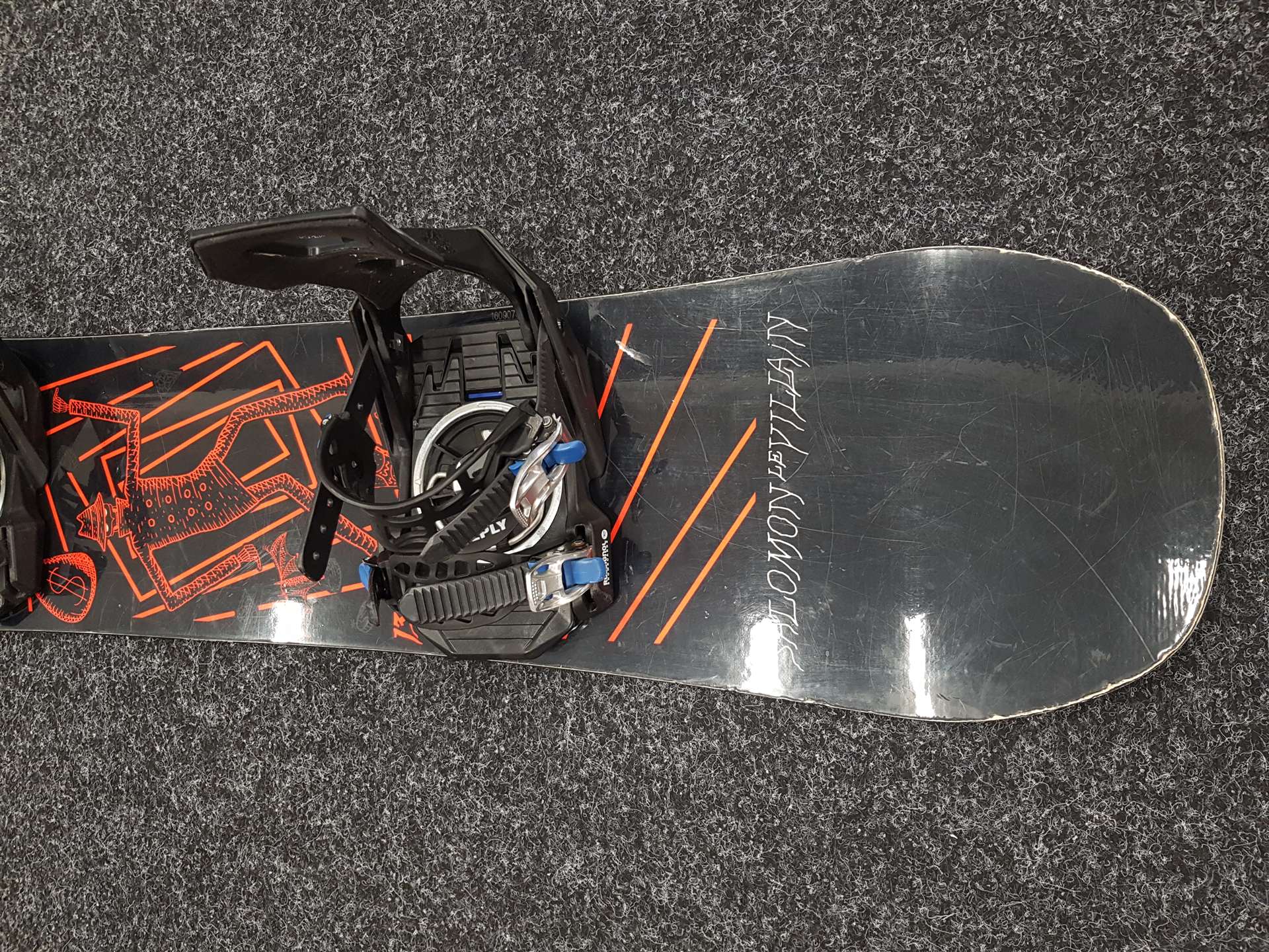 Używana deska snowboardowa SALOMON Le Villain + wiązania Rossignol rozmiar S/M