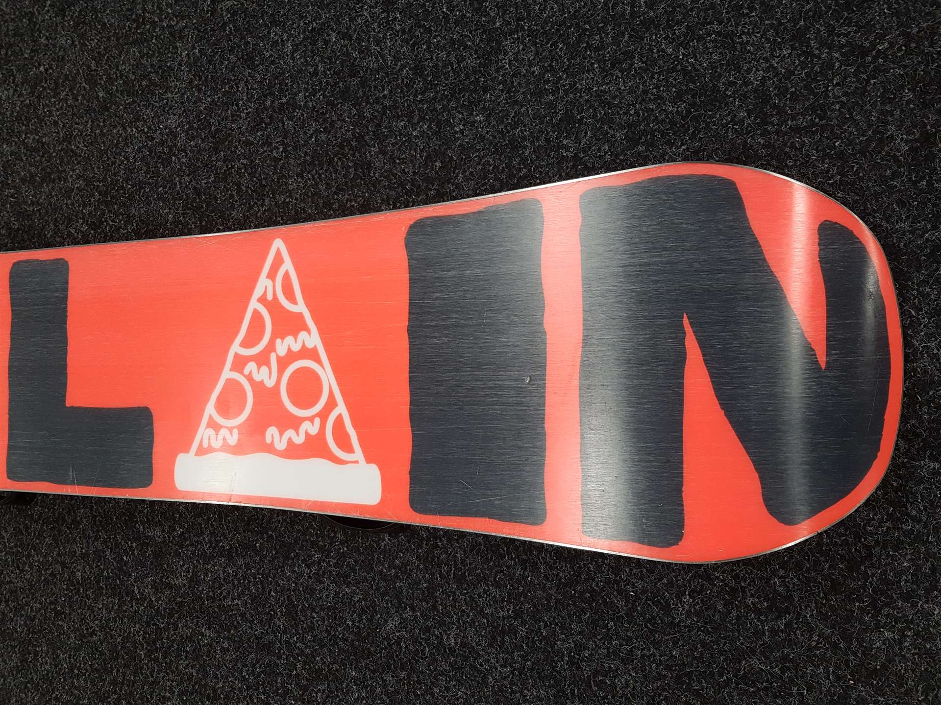 Używana deska snowboardowa SALOMON Le Villain + wiązania Rossignol rozmiar S/M