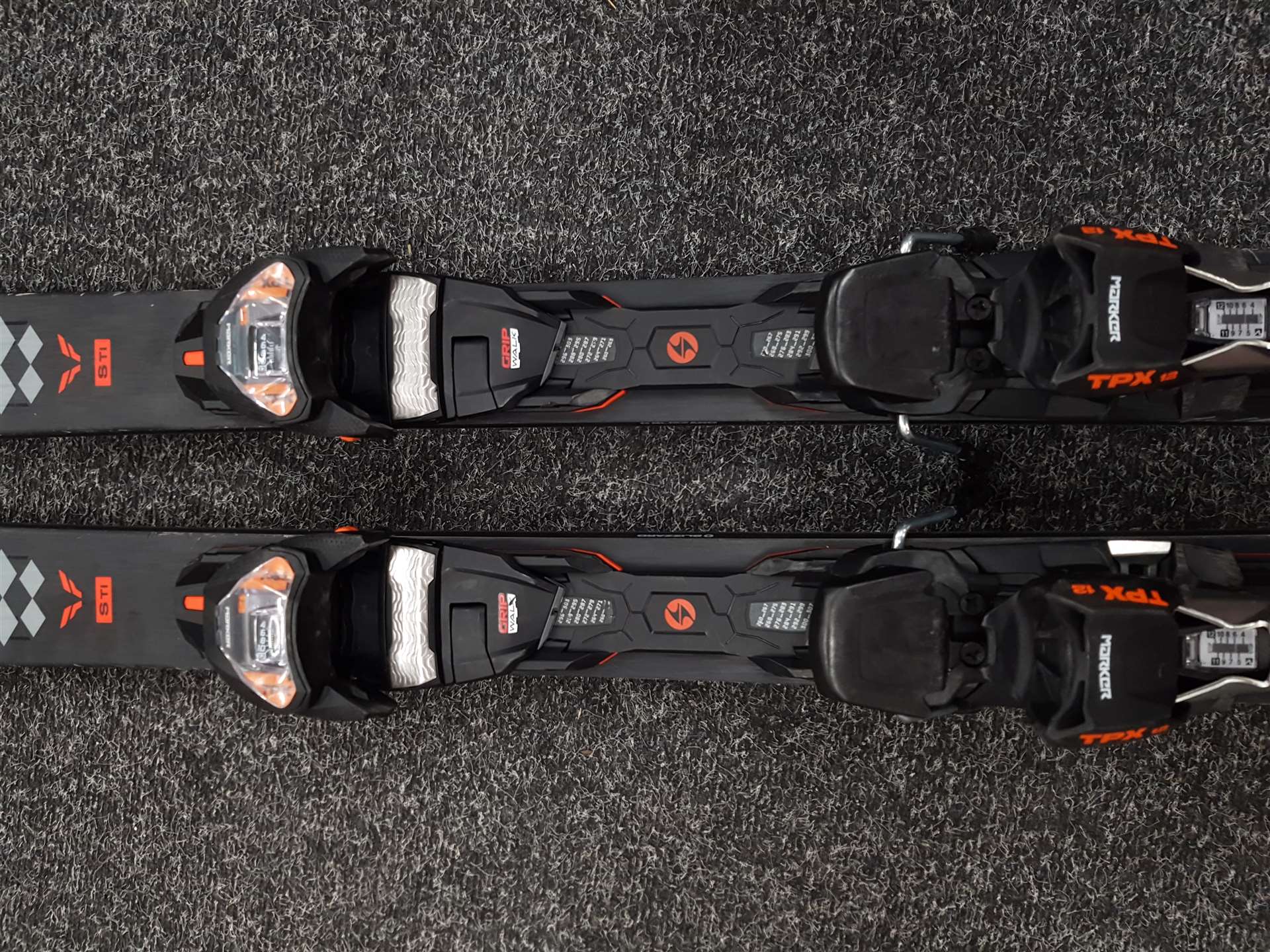 Použité lyže BLIZZARD FIREBIRD