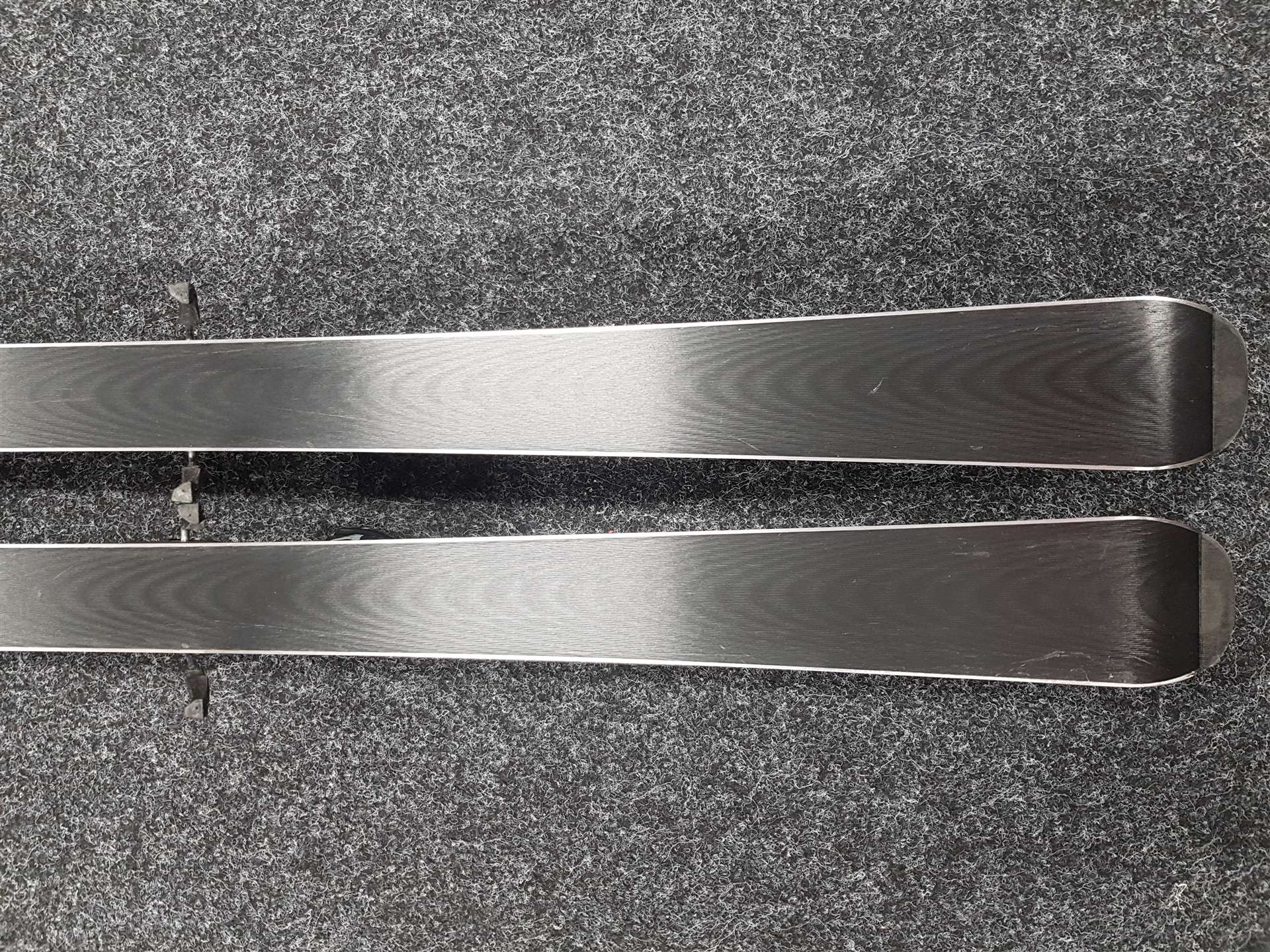 Gebrauchte TECNOPRO XT Team Ski + Atomic 7.5 Bindungen