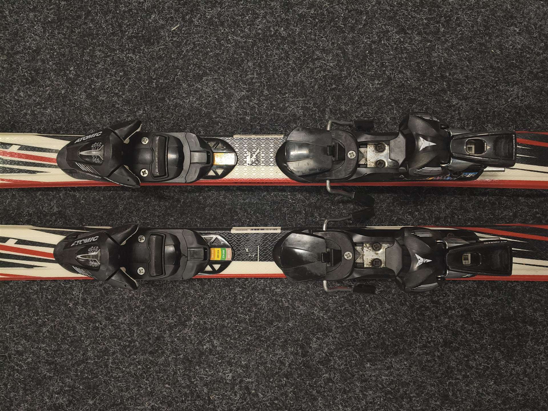 Gebrauchte TECNOPRO XT Team Ski + Atomic 7.5 Bindungen