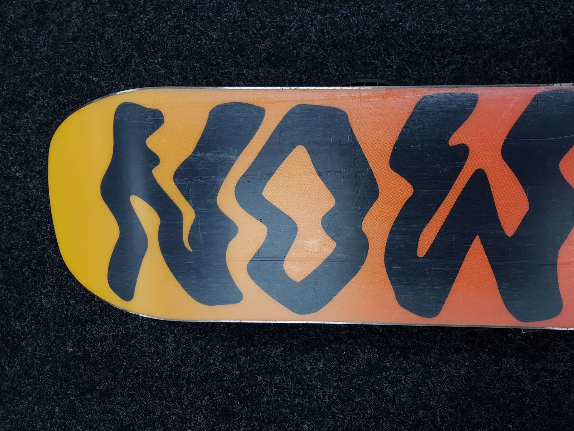 Używana deska snowboardowa SALOMON Grail + wiązania Stunt Fast Tec rozmiar XS/S