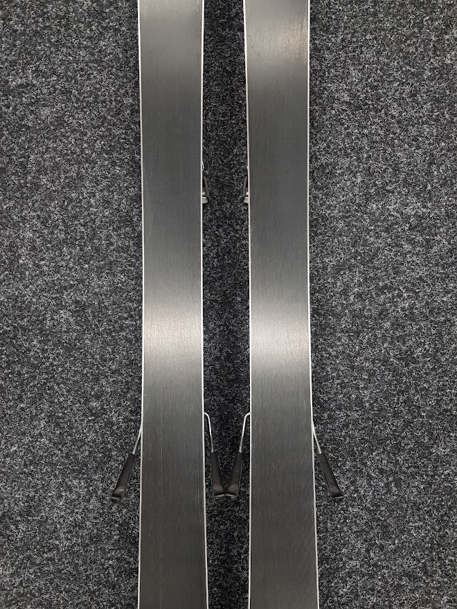 Fischer Fire 2 Basar-Ski