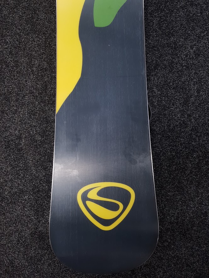 Bazarový snowboard Salomon Gothic + vázání Santa Cruz velikost L