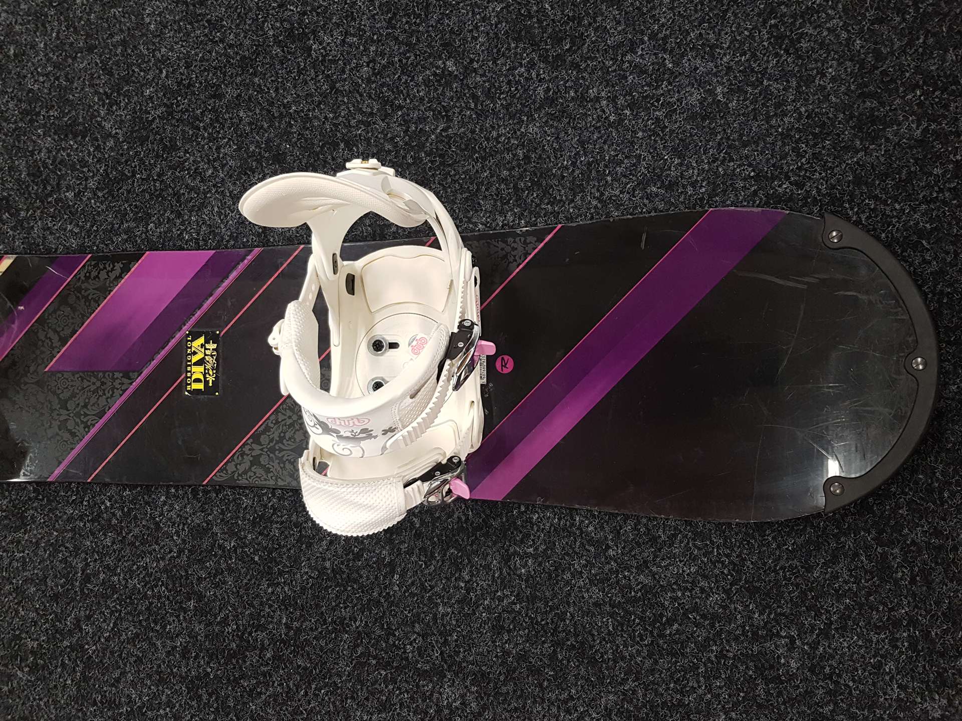Tabla de snowboard Rossignol Diva usada + fijaciones Rossignol talla S/M