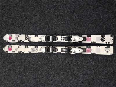 Esquís infantiles SPORTEN Venus usados + fijaciones Tyrolia SLR 4.5