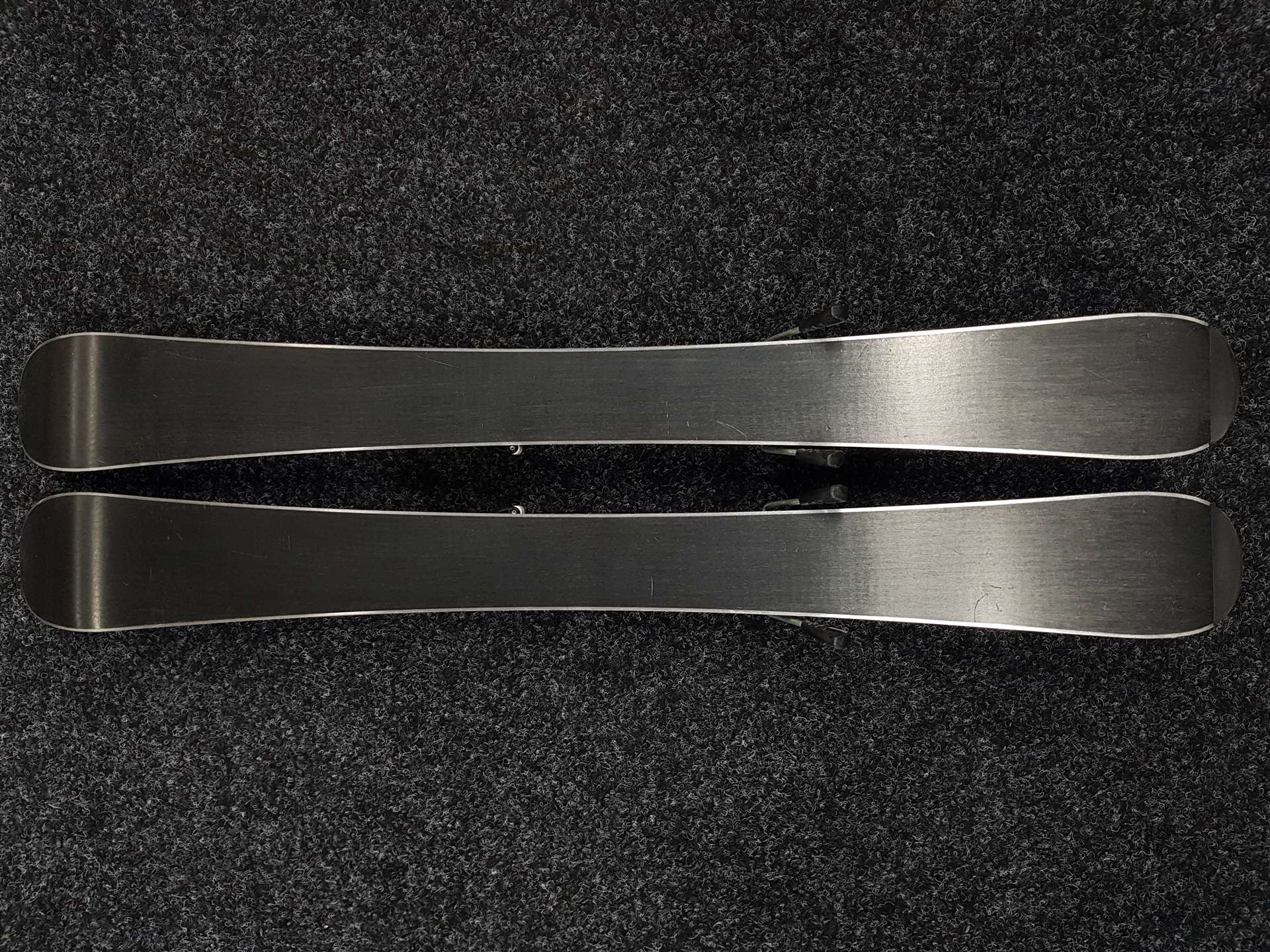 Rabljene dječje skije HEAD Integrale 87 + vezovi Head 4.5