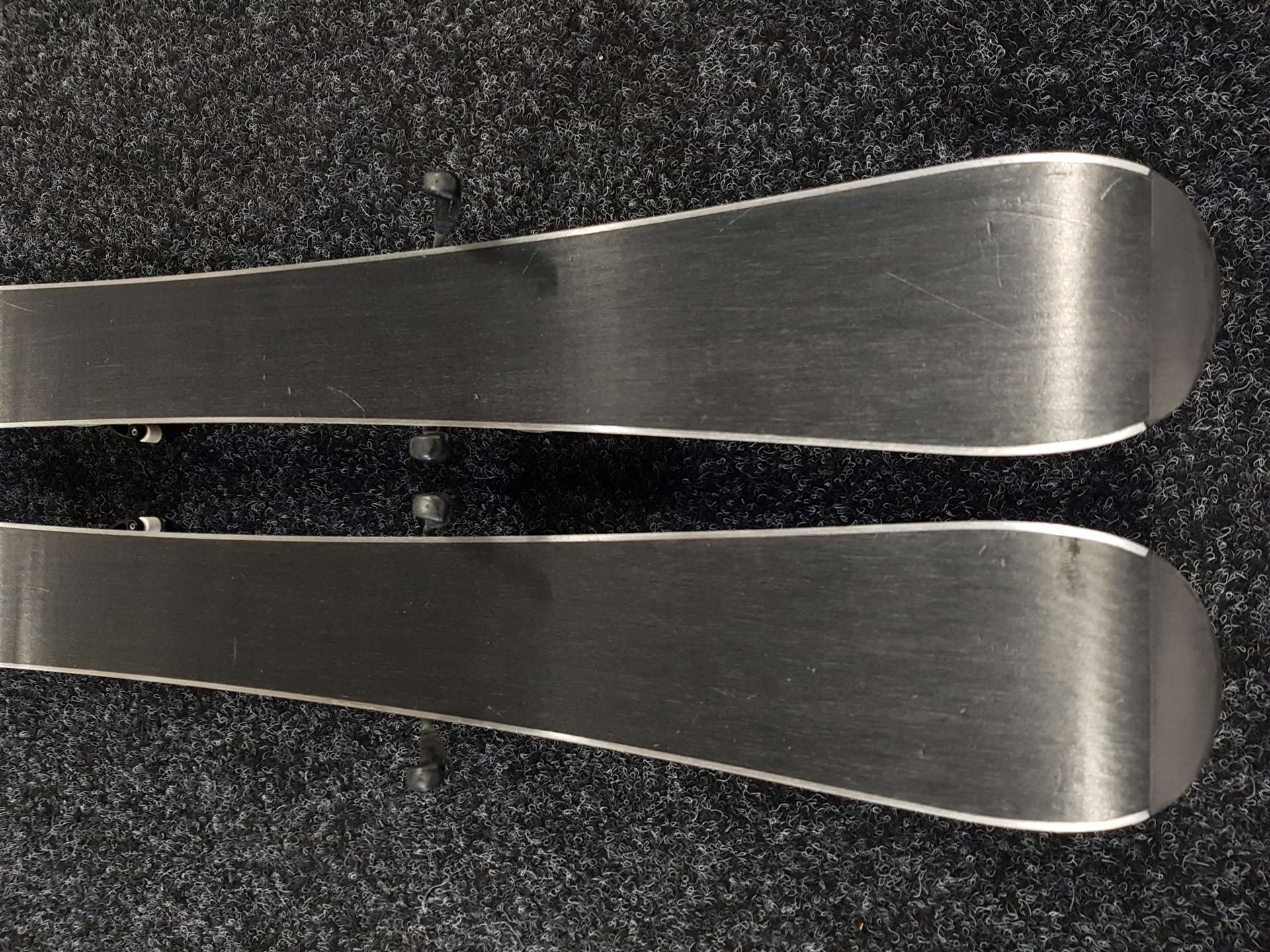 Rabljene dječje skije HEAD Integrale 87 + vezovi Head 4.5