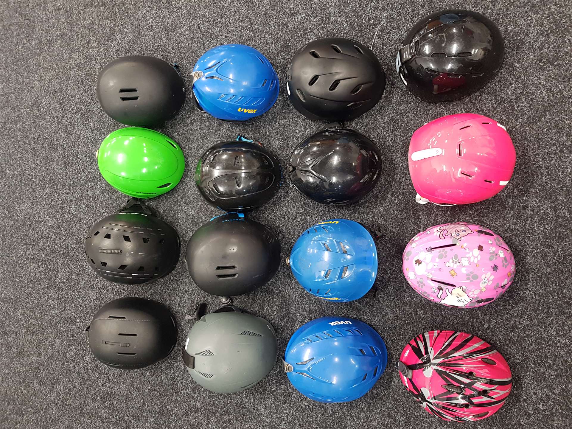 Gebrauchte Helme, gemischt, 16 Stück (XS-XL)