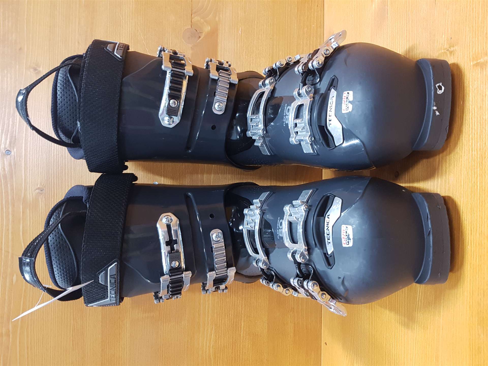 Použité lyžiarky TECNICA Mach Sport HV RT 80