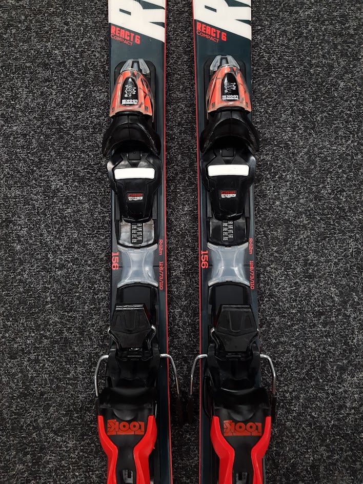 Schiuri Rossignol React 6 Compact folosite