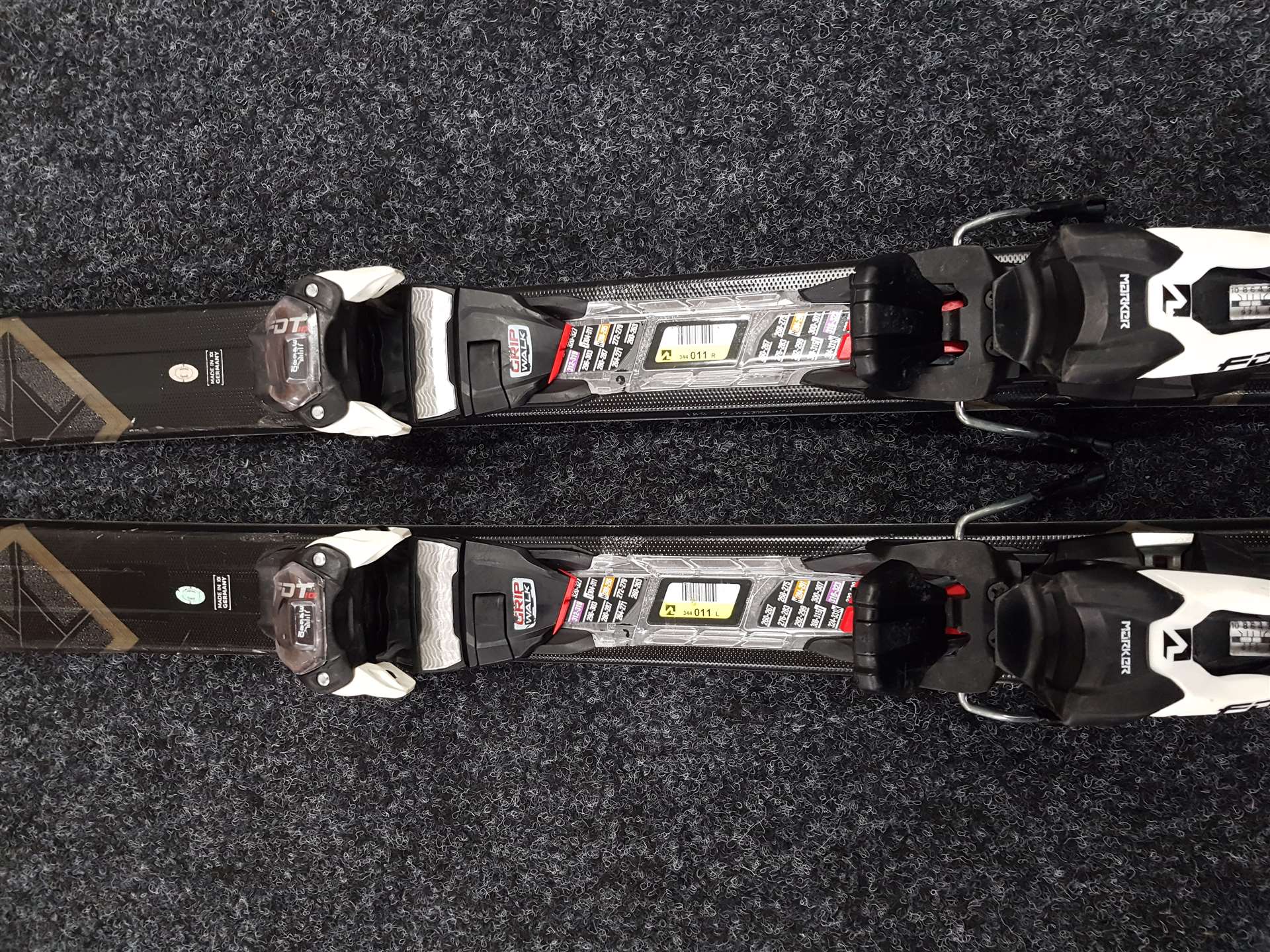 Sci VOLKL Flair Viola usati + attacchi Marker FDT 10