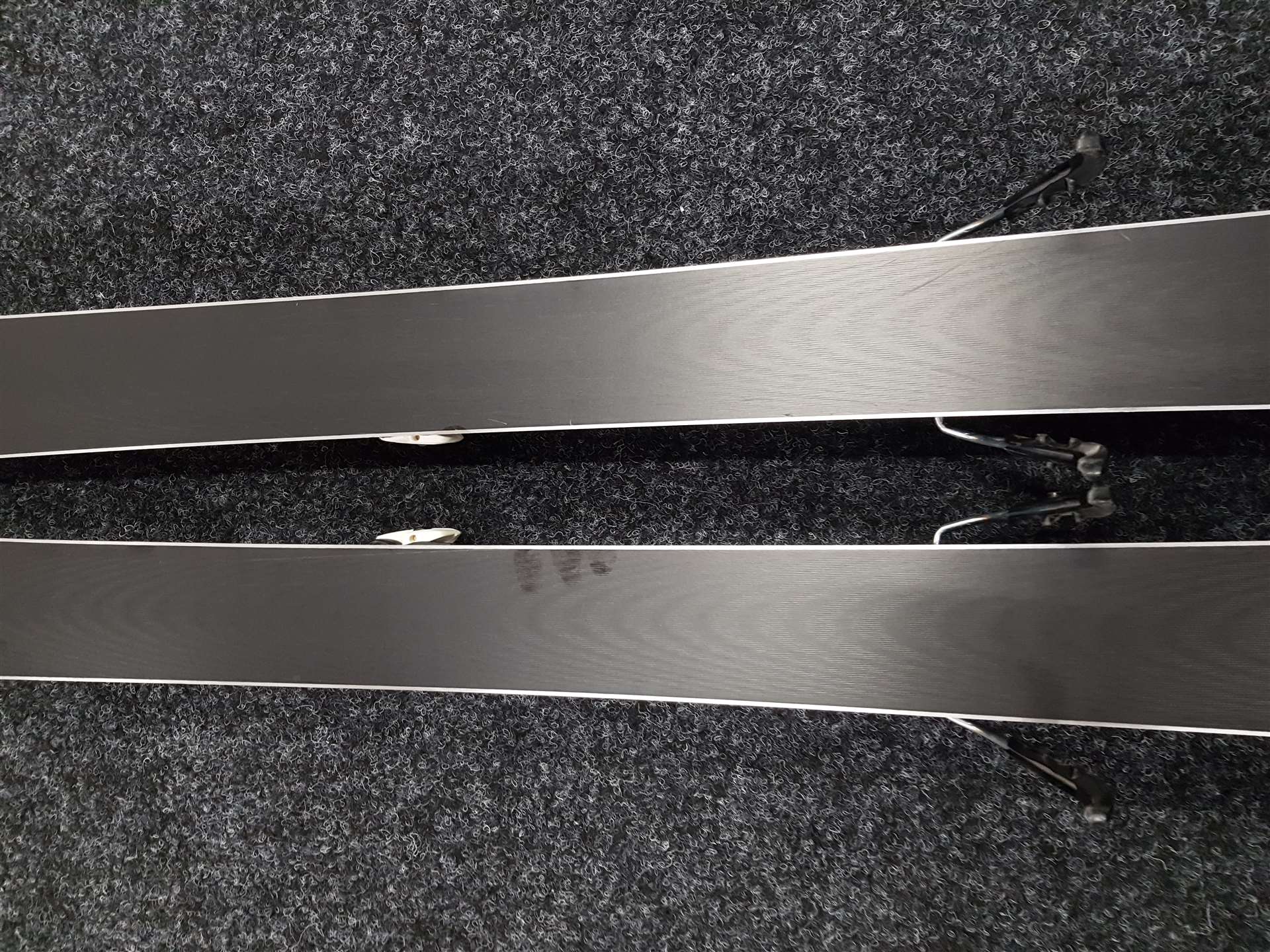 Sci VOLKL Flair Viola usati + attacchi Marker FDT 10