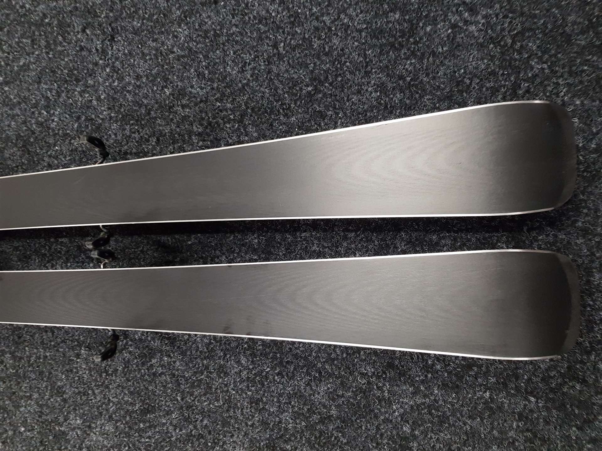 Sci VOLKL Flair Viola usati + attacchi Marker FDT 10
