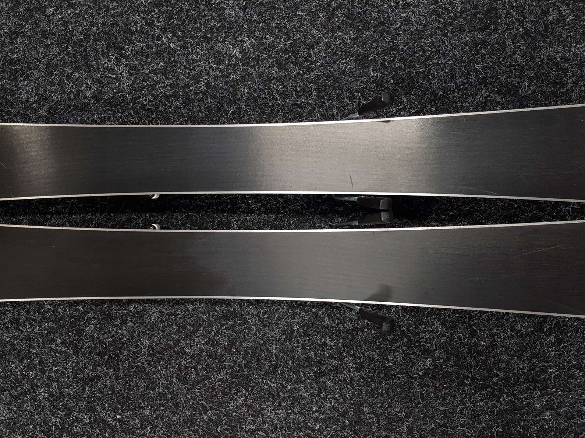 Skis enfant d'occasion SPORTEN XOXO + fixations Tyrolia SLR 4.5