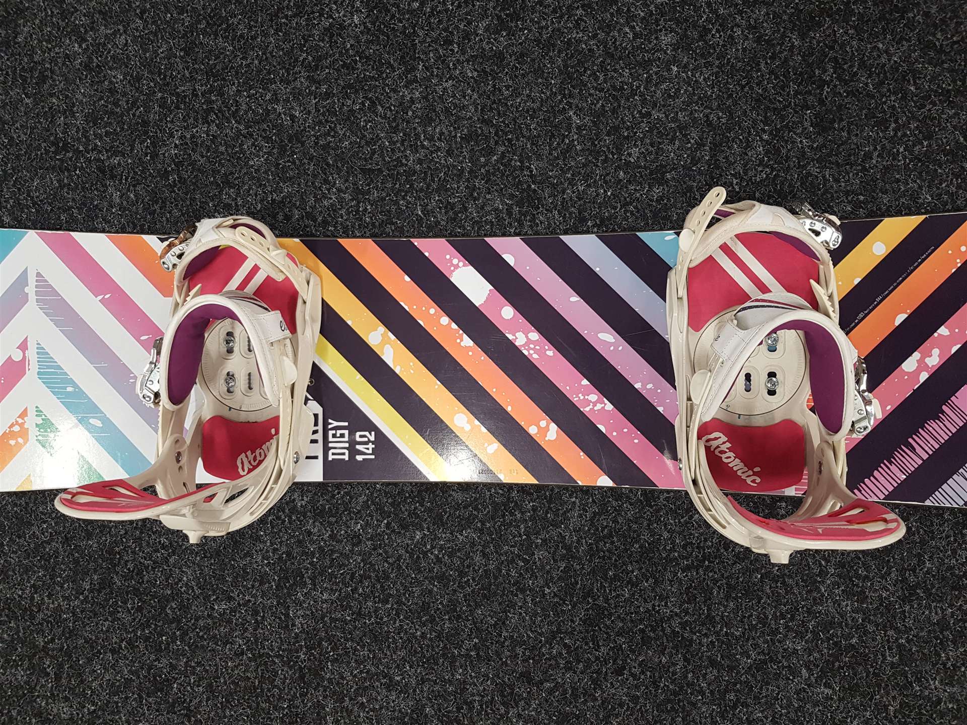 Használt ELAN Digy snowboard + Atomic kötés S-es méret