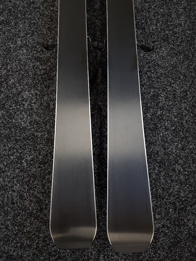 Gebrauchte SPORTEN Team Street Ski + Tyrolia LRX 7.5 Bindungen