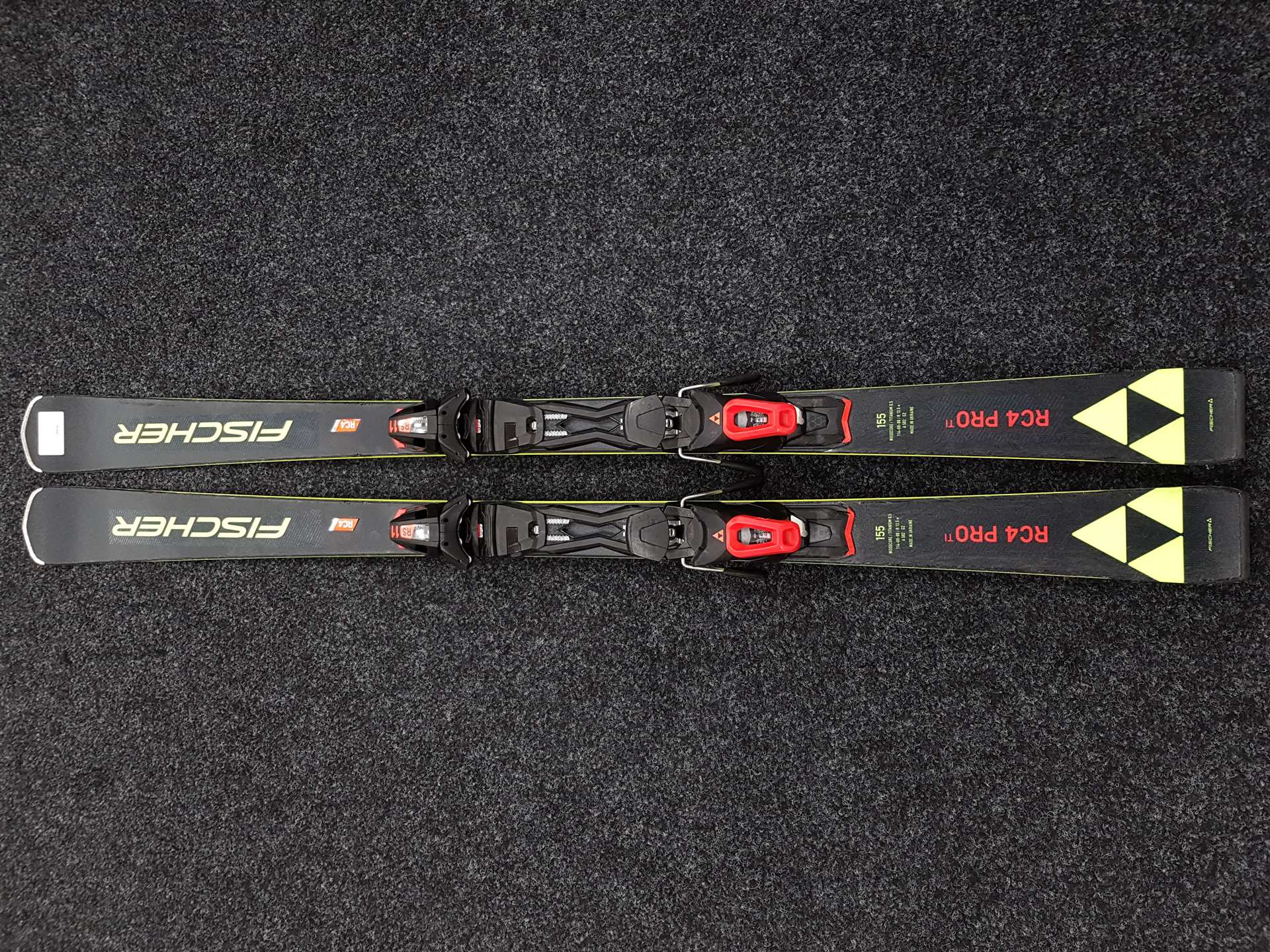 Použité lyže FISCHER RC4 PRO Ti + vázání Fischer RS11
