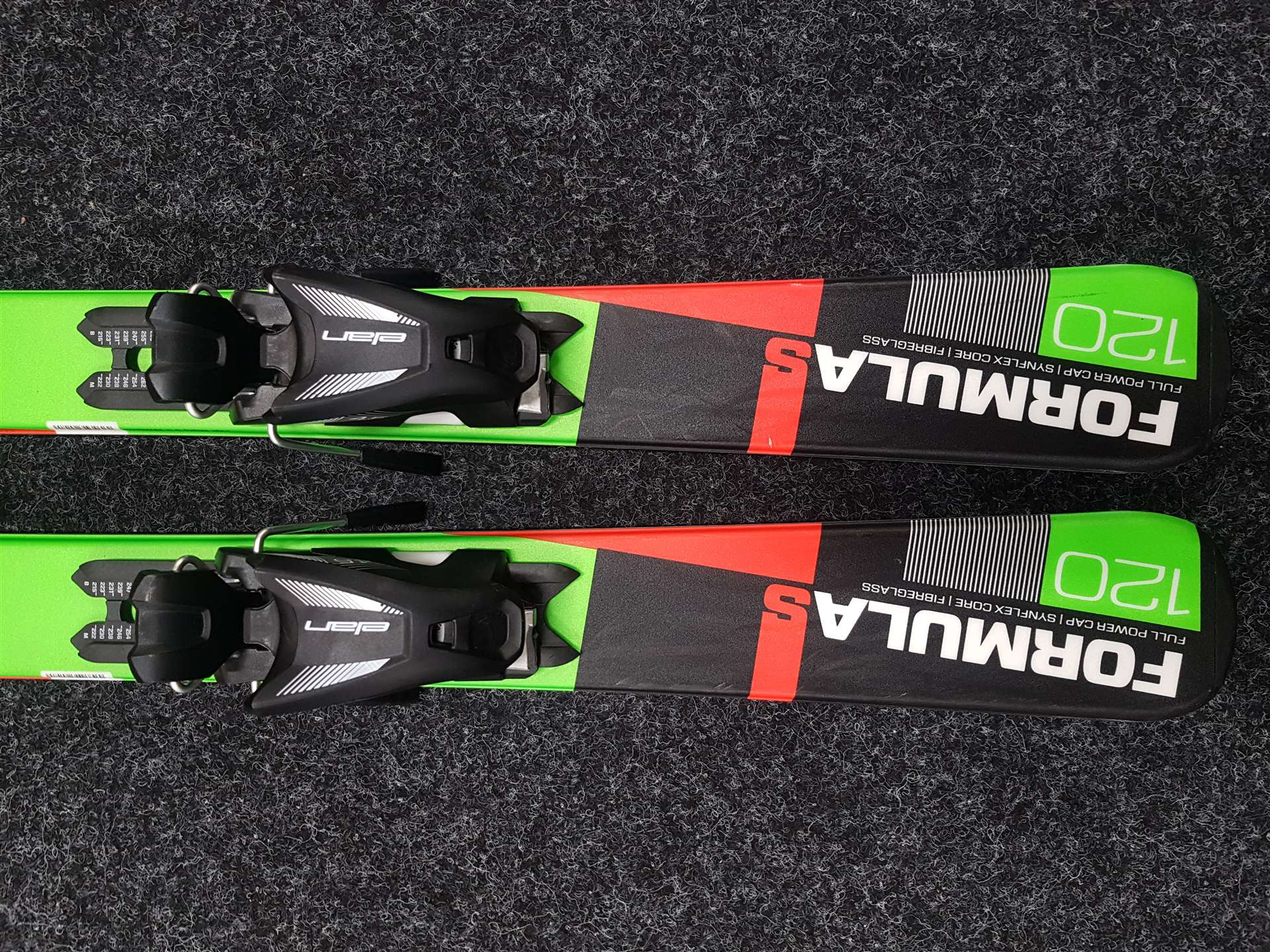 Použité detské lyže ELAN Formula S + viazanie Elan 4.5