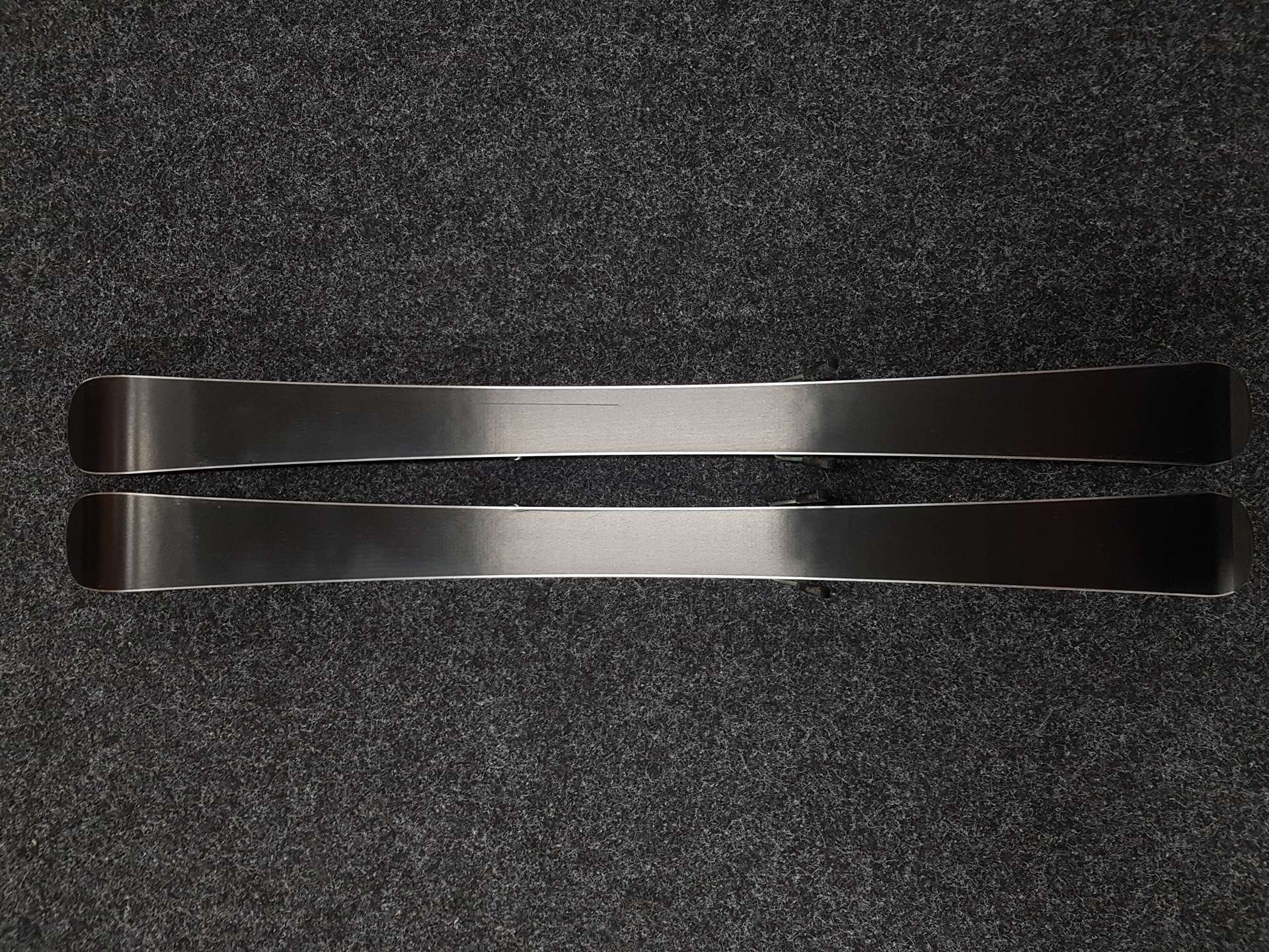 Použité detské lyže ELAN Formula S + viazanie Elan 4.5