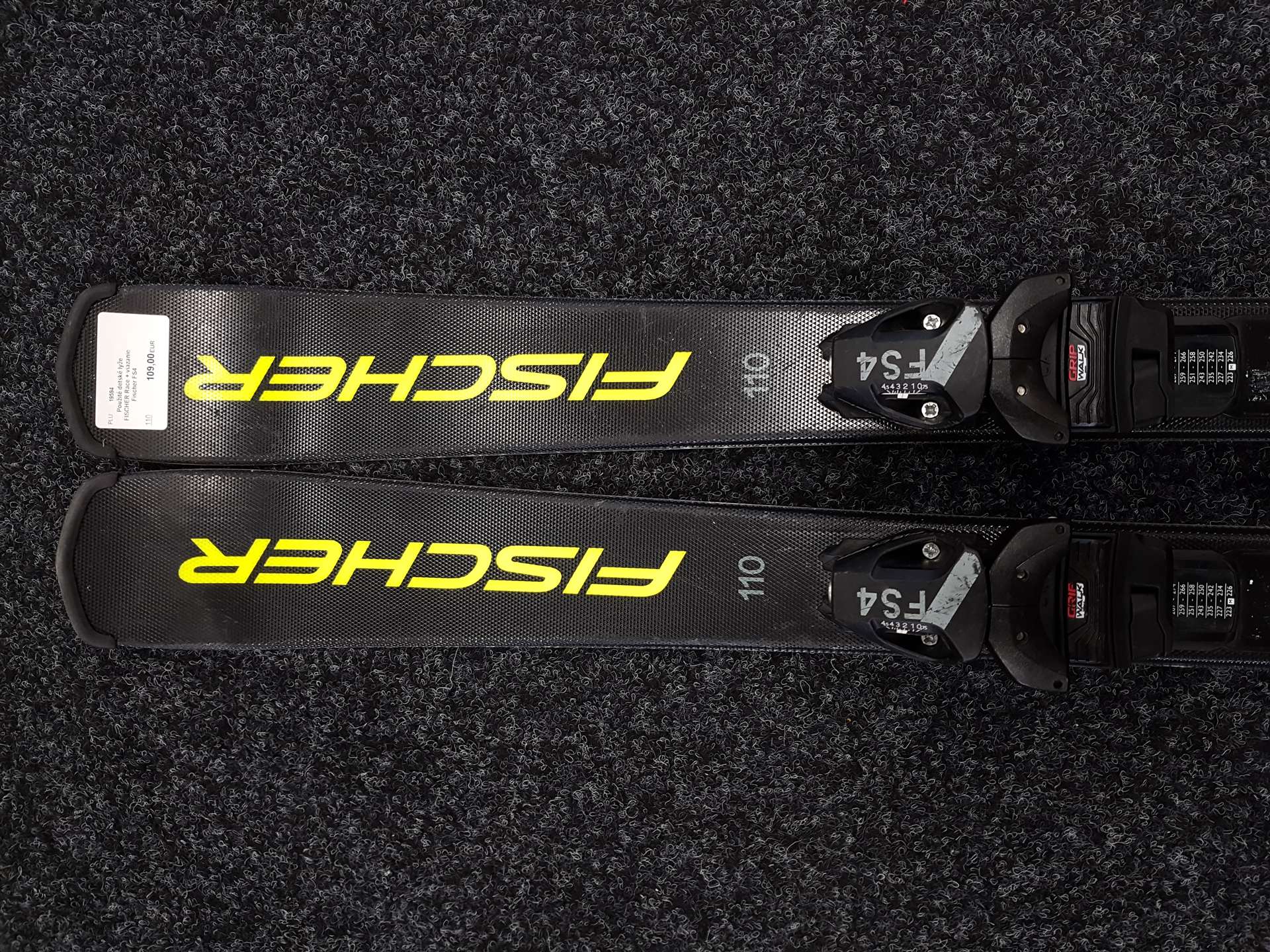 Použité dětské lyže FISCHER Race + vázání Fischer FS4