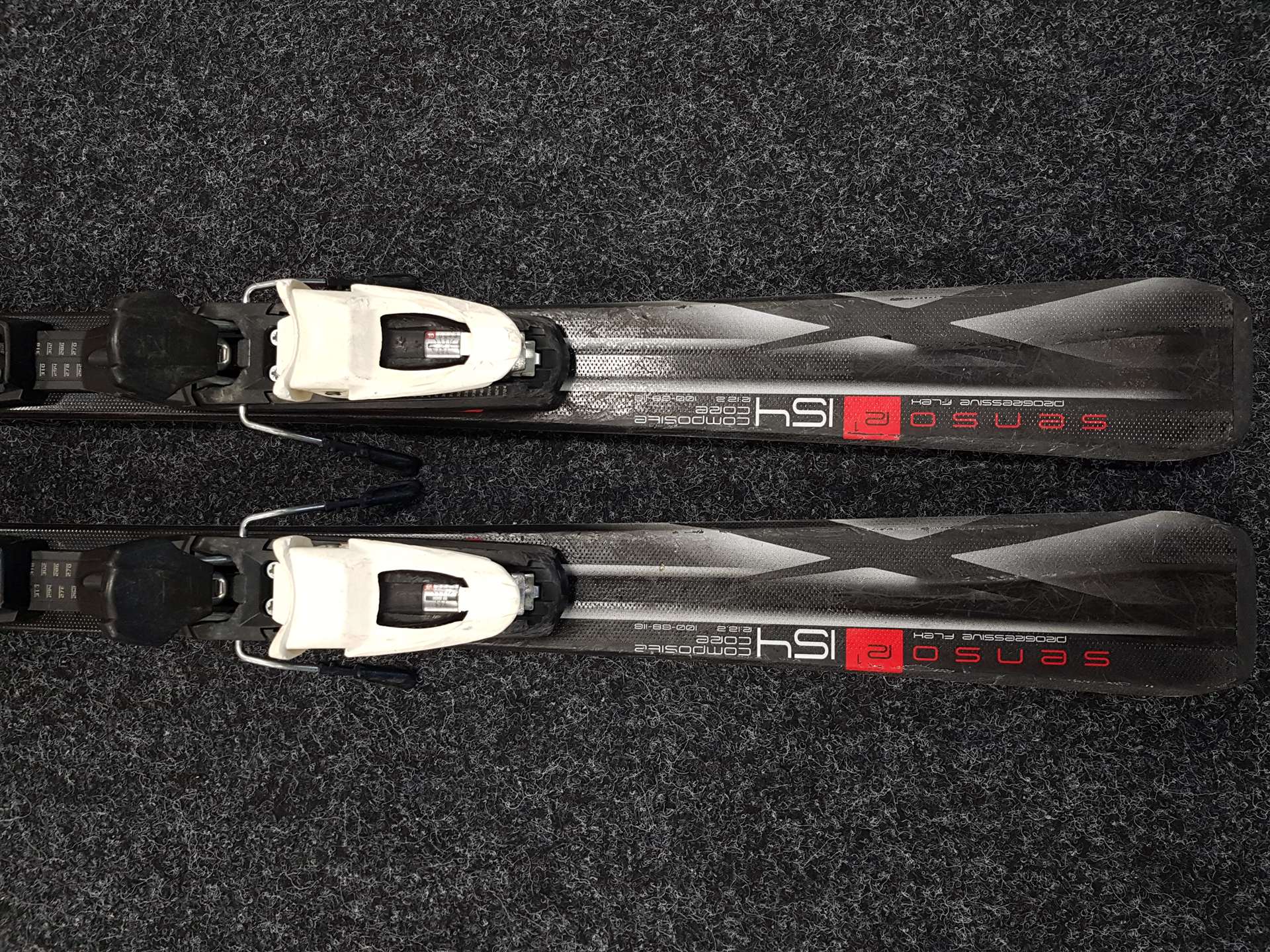 Sci VOLKL Sensor usati + attacchi Marker M3 10