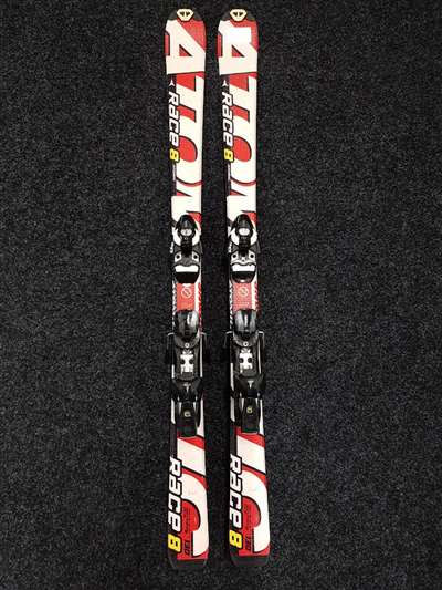 Gebrauchte ATOMIC Race 8 Ski + Atomic Ewox 7 Bindungen