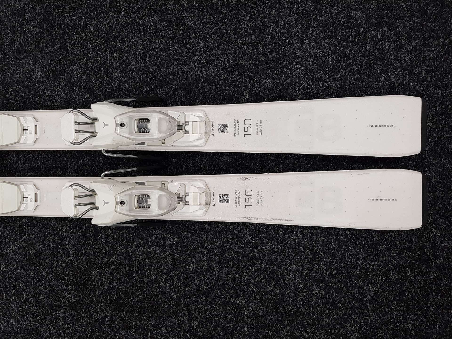 Gebrauchte ATOMIC Cloud C8 Ski + Atomic M 10 Bindungen
