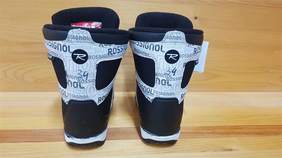 Bazárové snowboardové topánky Rossignol čierne
