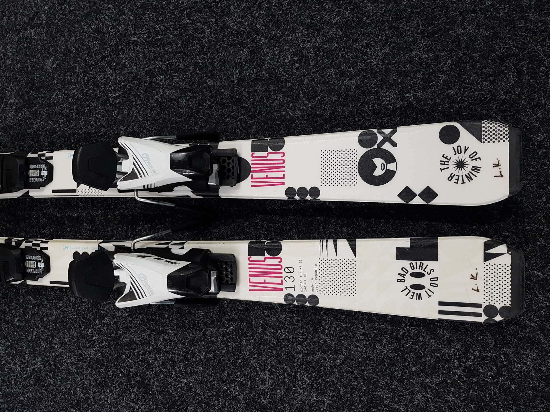 Gebrauchte Kinderskier SPORTEN Venus + Tyrolia SLR 7.5 Bindungen