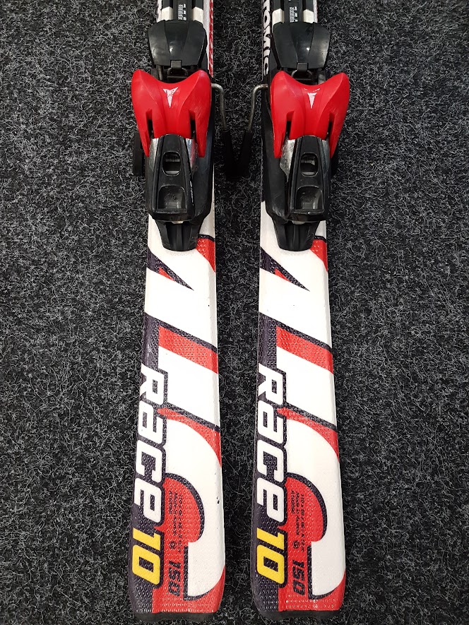 Bazarové lyže Atomic Race 10