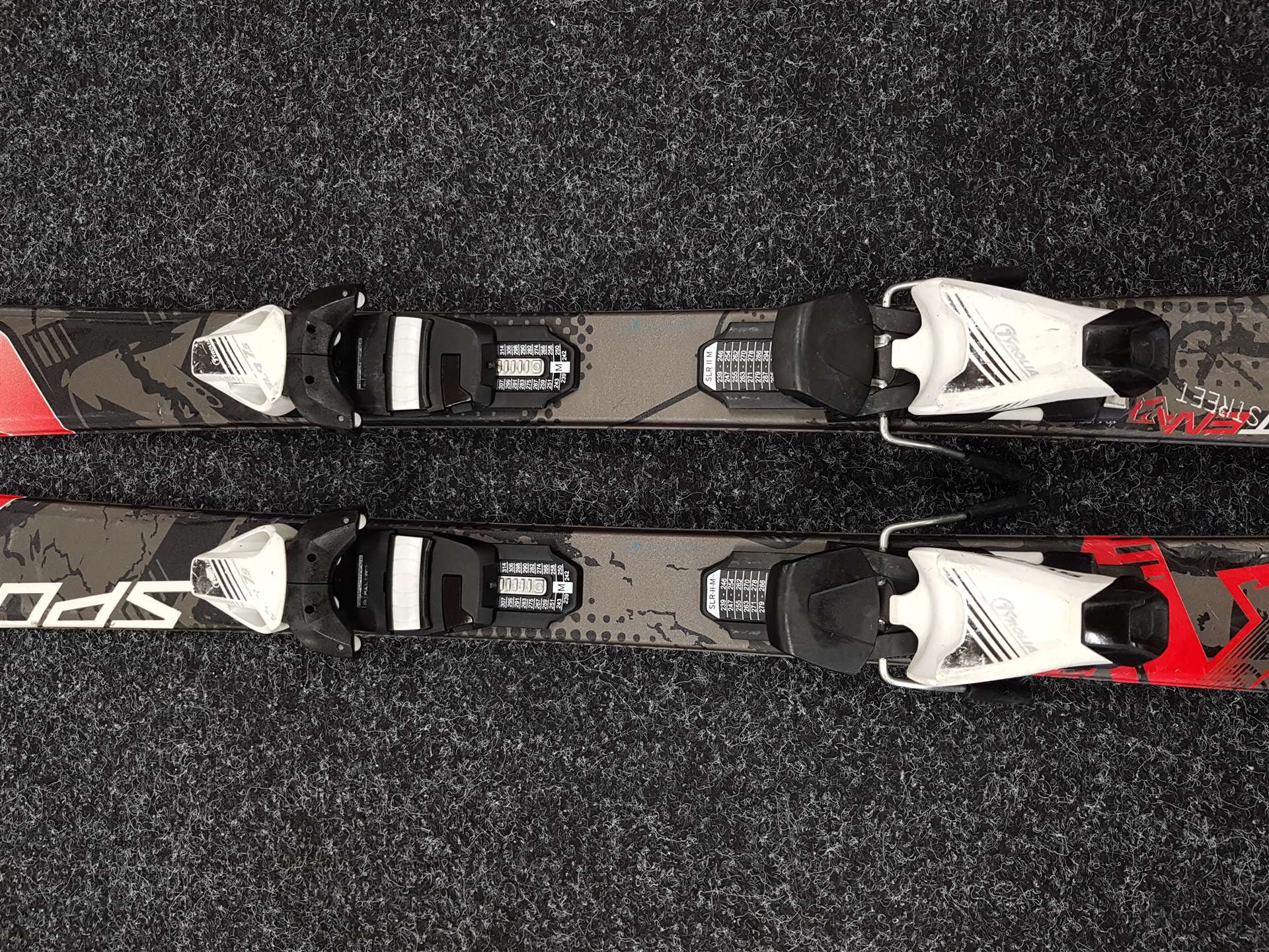 Gebrauchte Kinderskier SPORTEN Street + Tyrolia SLR 7.5 Bindungen